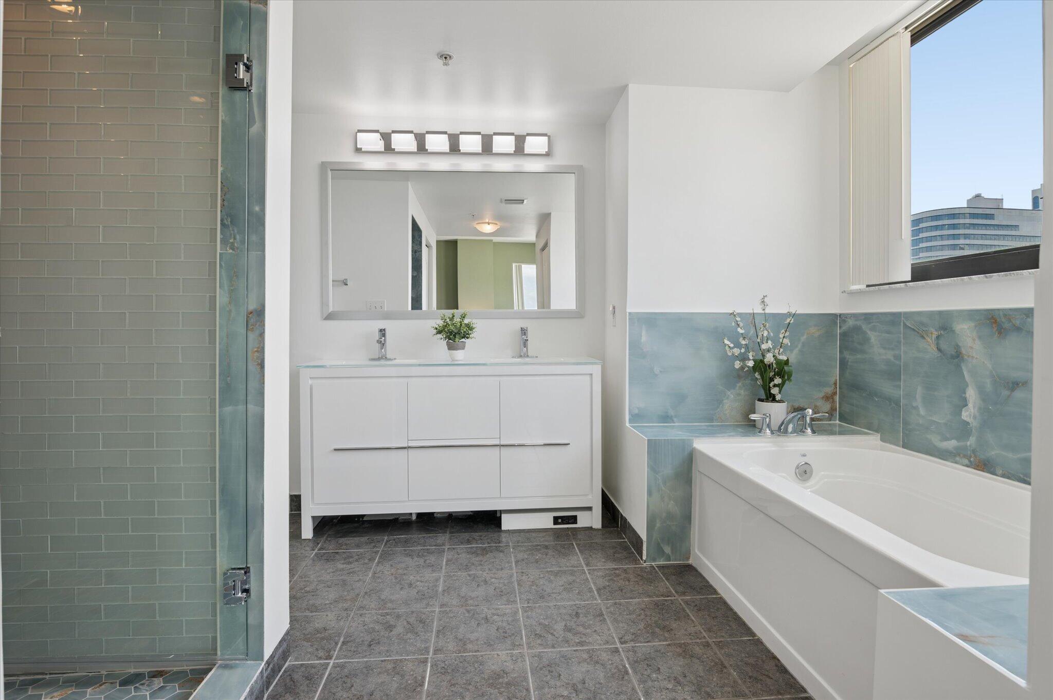 110 N Federal Highway Ph 3 Property Photo 12