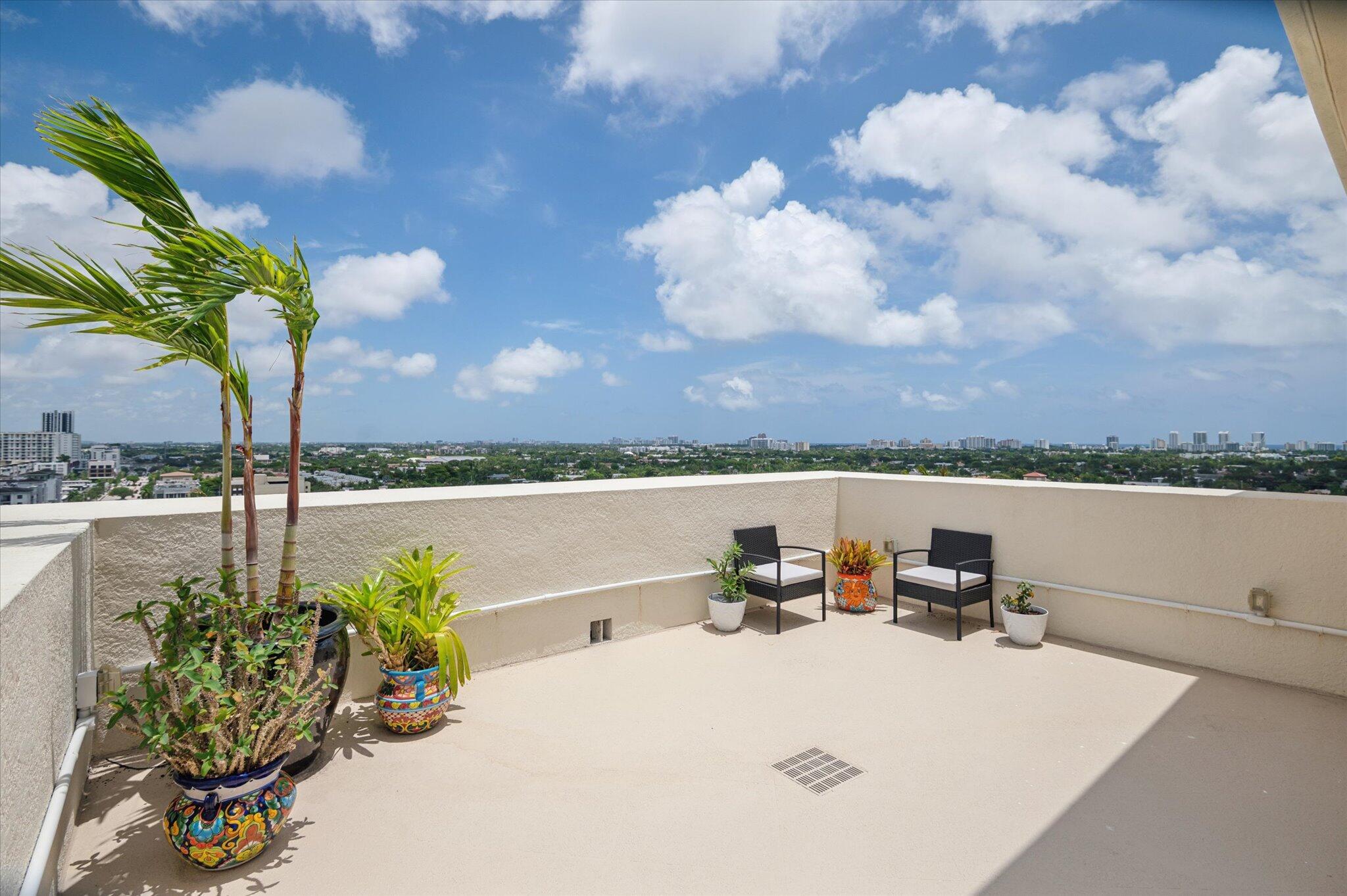 110 N Federal Highway Ph 3 Property Photo 18