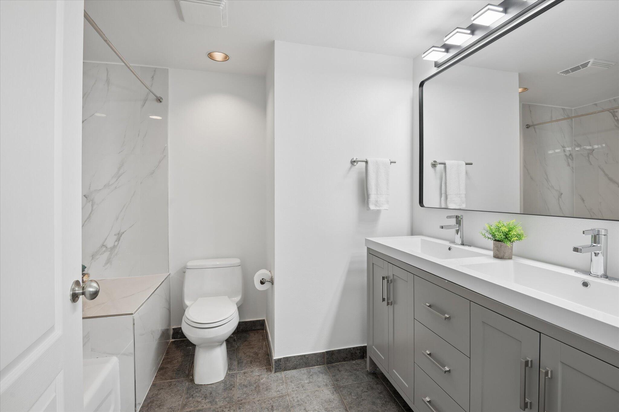 110 N Federal Highway Ph 3 Property Photo 35
