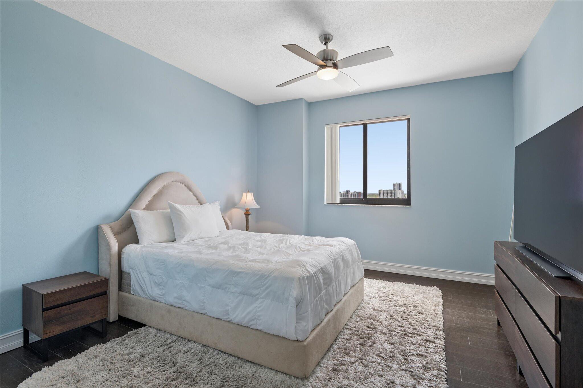 110 N Federal Highway Ph 3 Property Photo 37