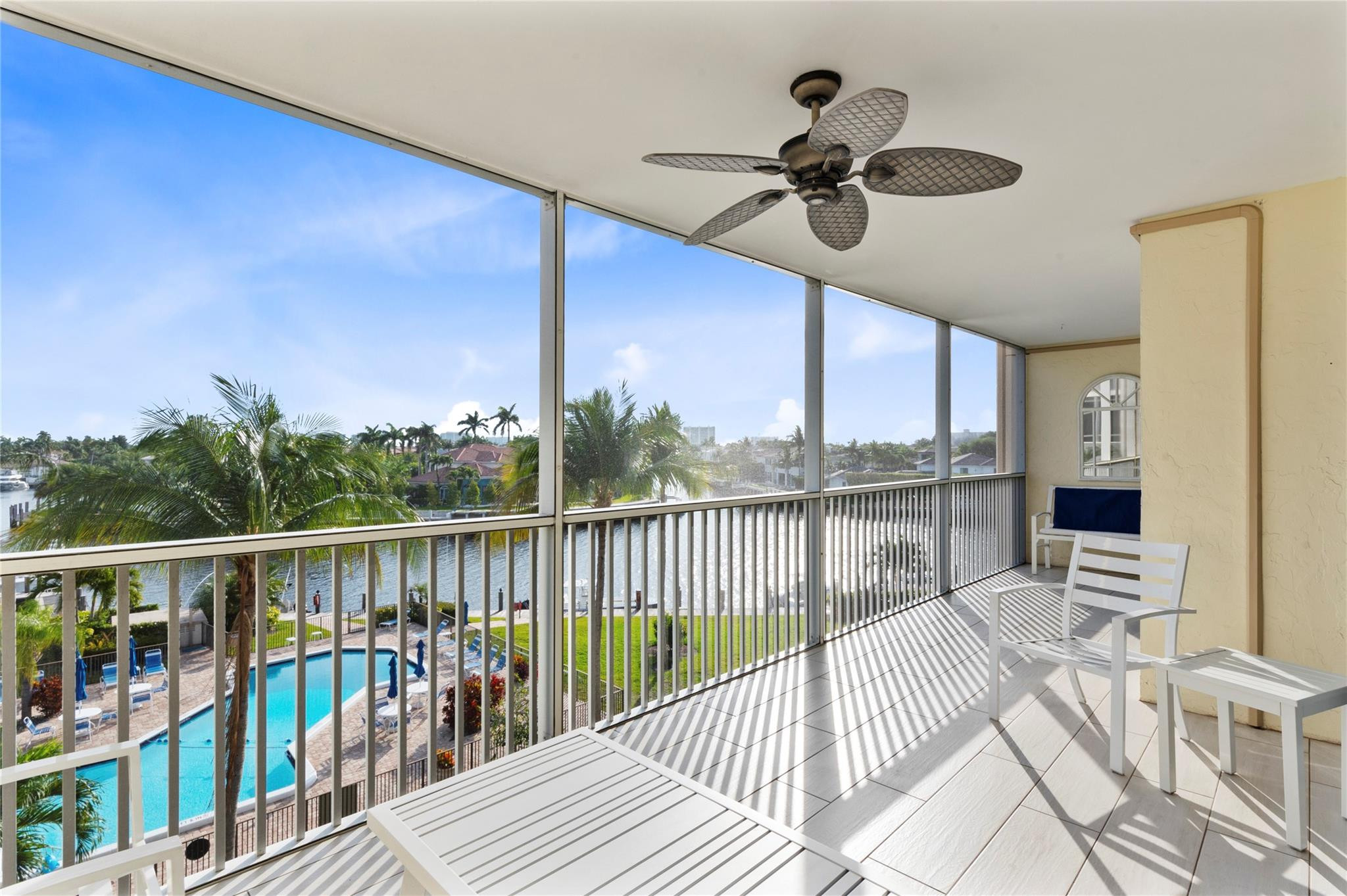 400 N FEDERAL Highway 408
