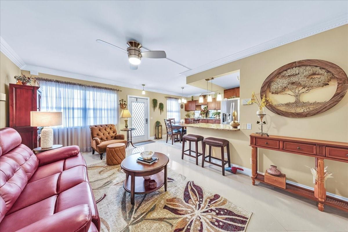 2047 Wolverton C Property Photo 16