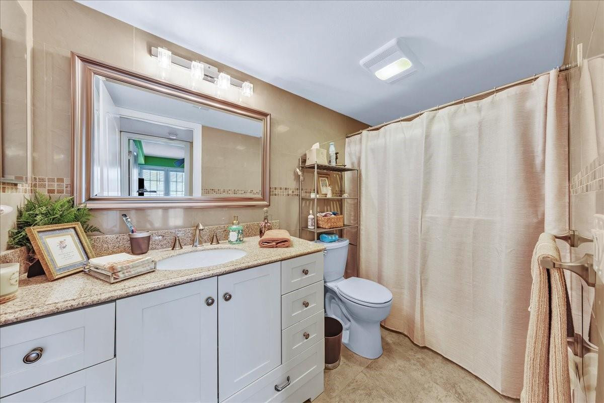 2047 Wolverton C Property Photo 20