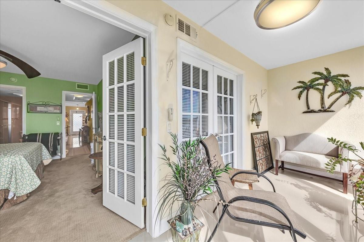 2047 Wolverton C Property Photo 24