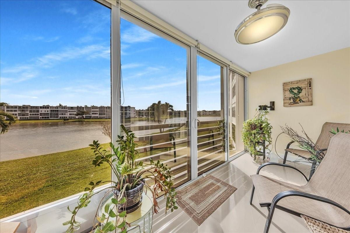 2047 Wolverton C Property Photo 25