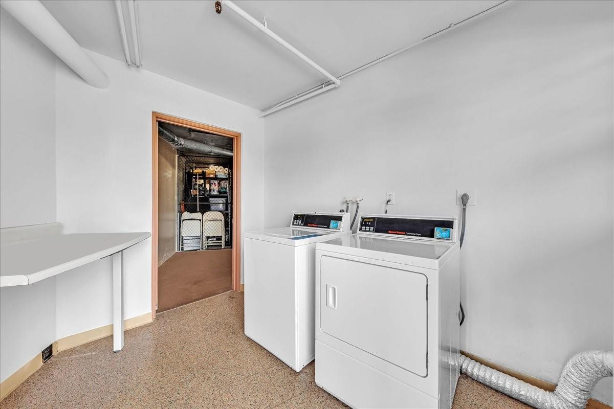 2047 Wolverton C Property Photo 26