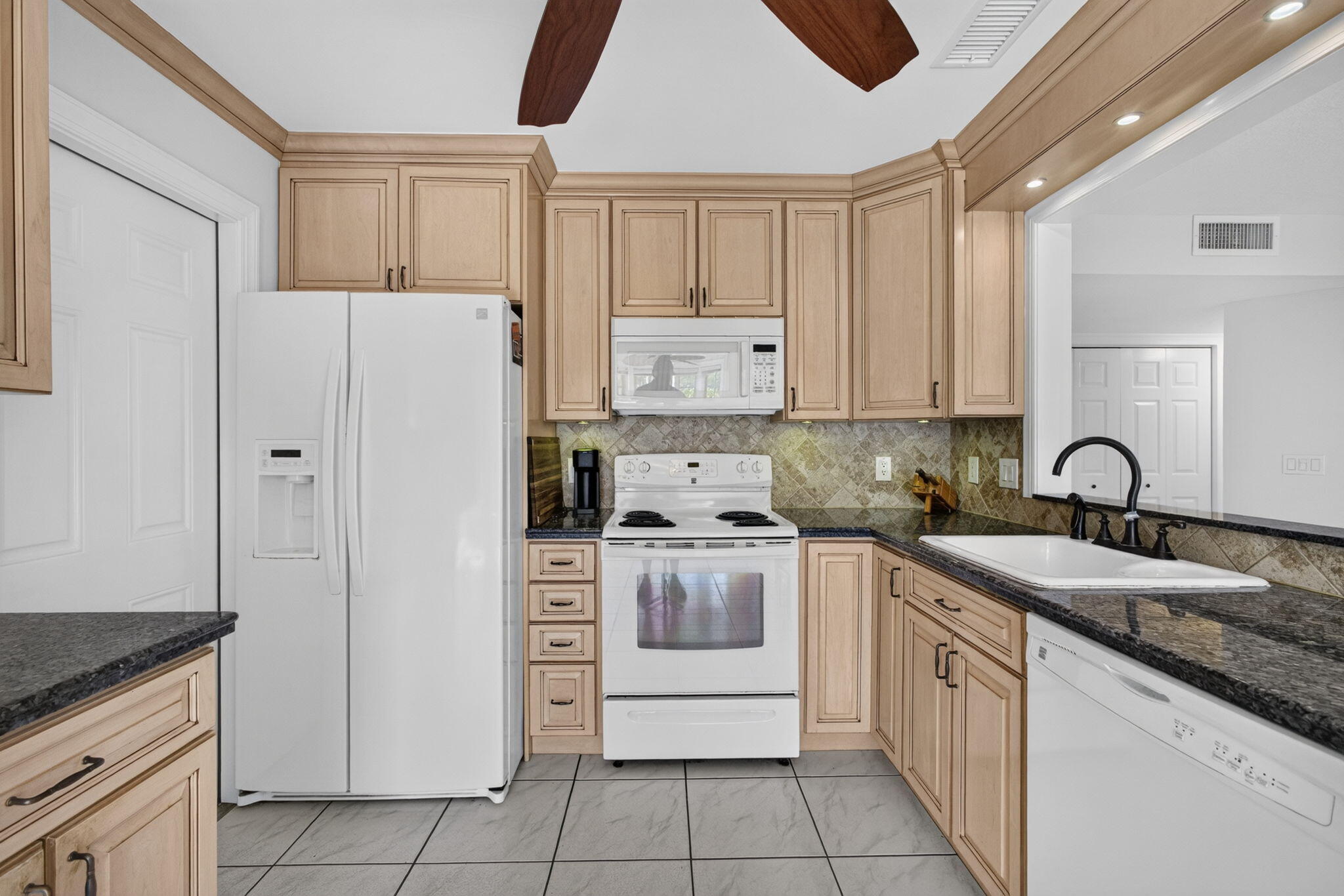 18371 Flagship Circle Property Photo 17