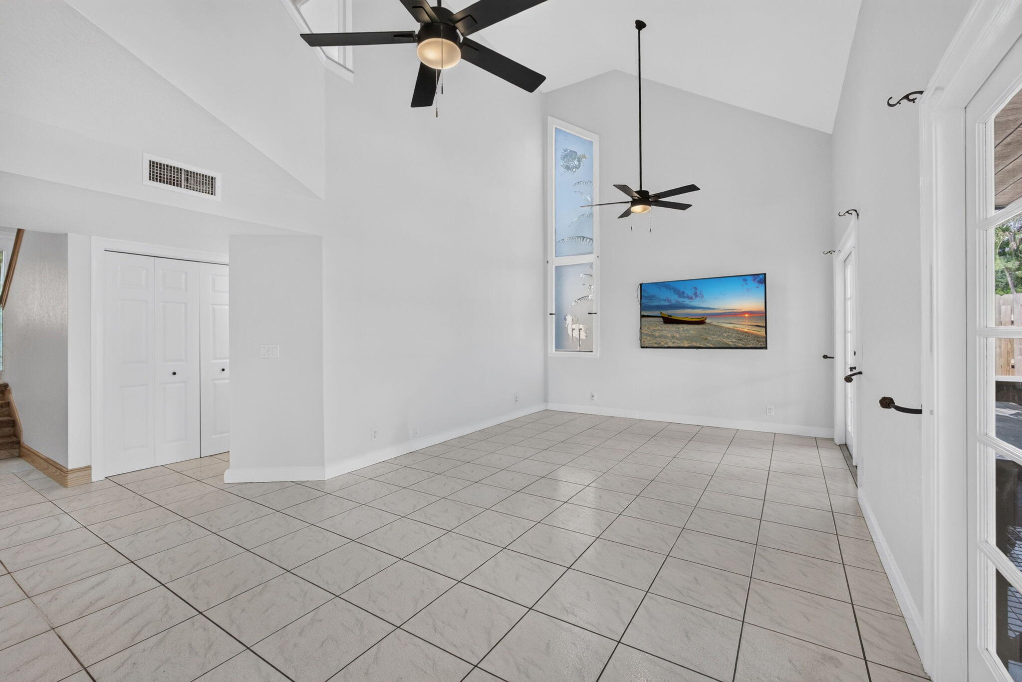 18371 Flagship Circle Property Photo 25