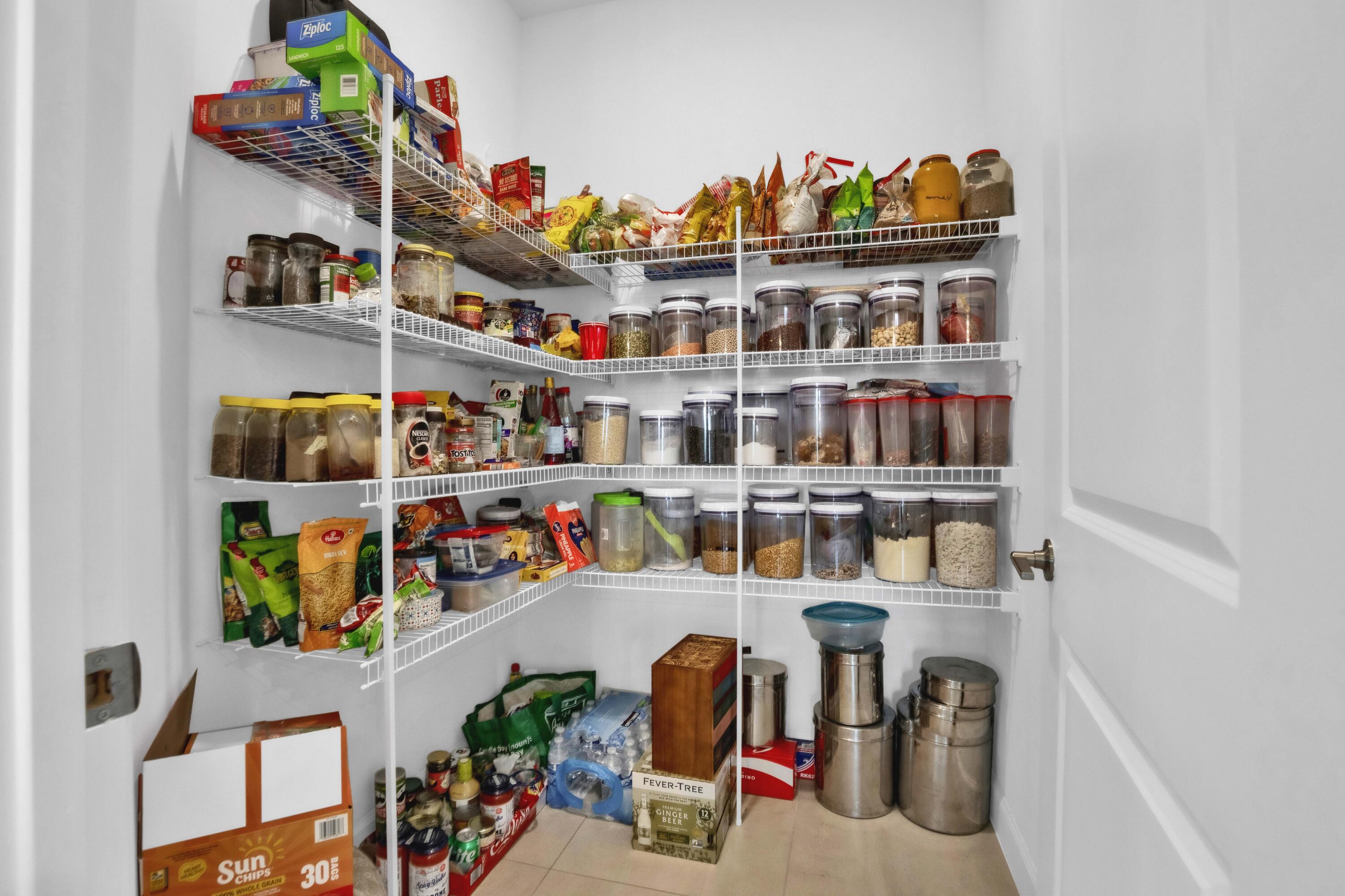 1304 Whitcombe Drive Property Photo 8