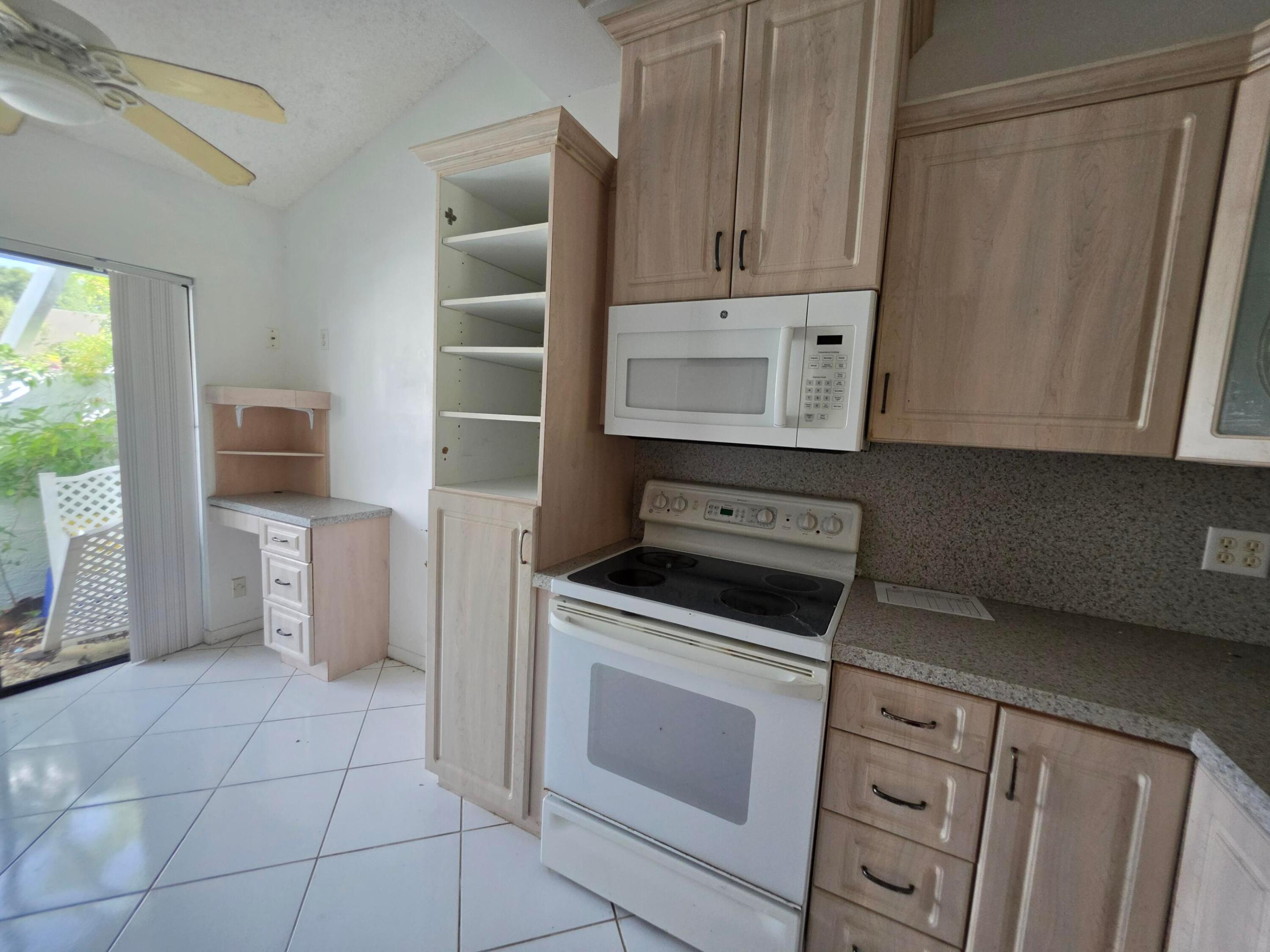 10780 Waterberry Drive Property Photo 4