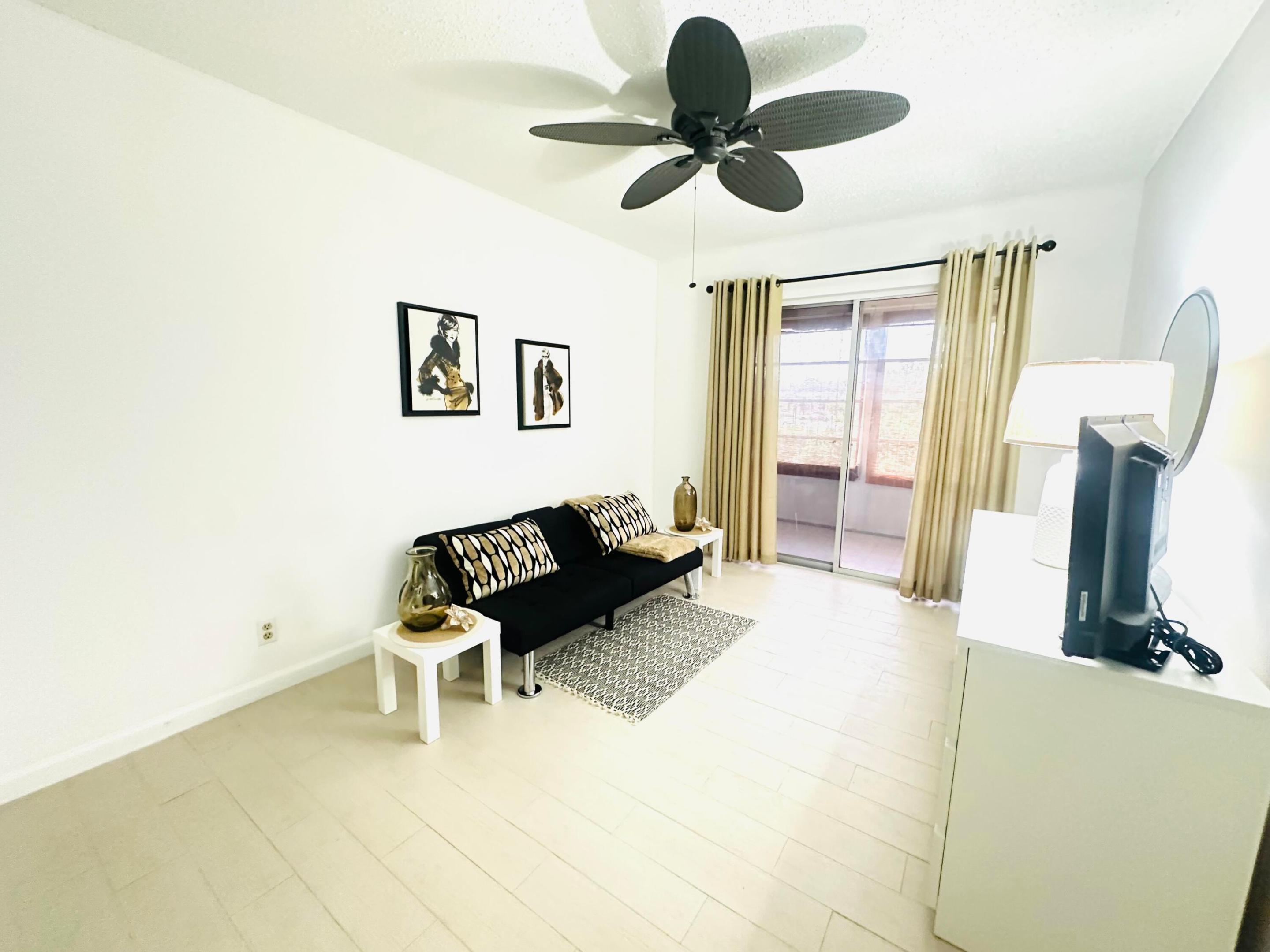 371 Markham Q Property Photo 20