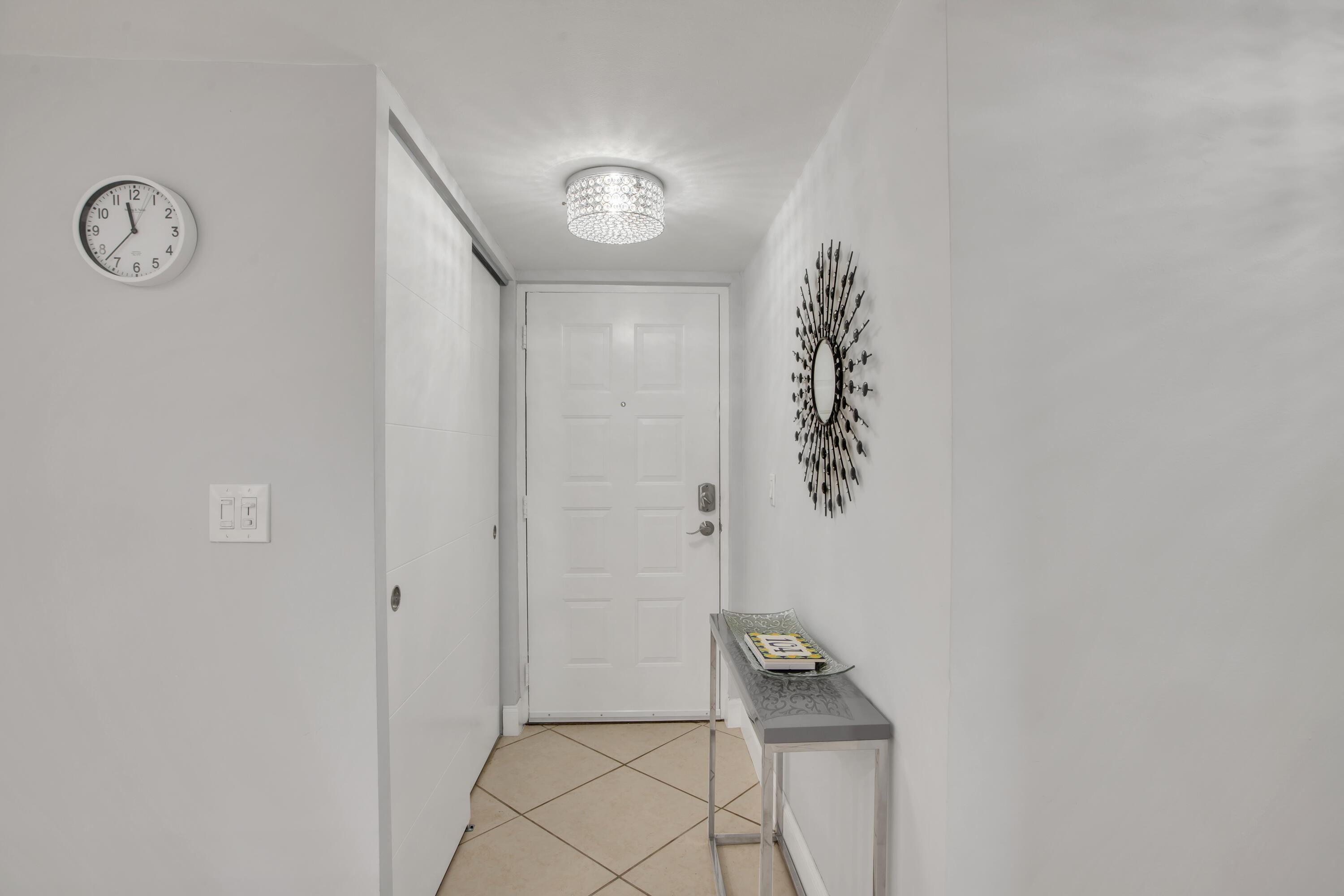 955 Egret Circle 104 Property Photo 4