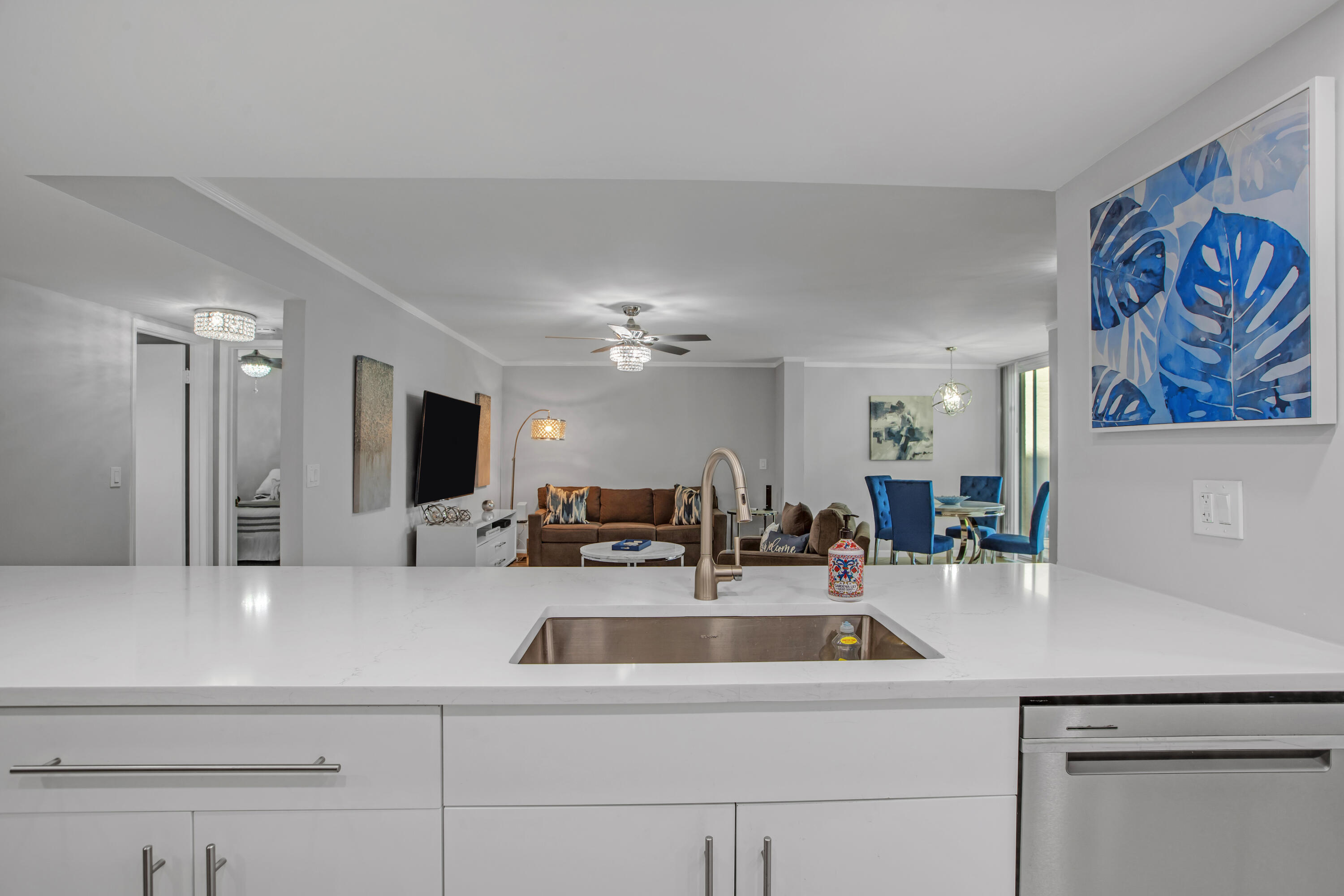 955 Egret Circle 104 Property Photo 10