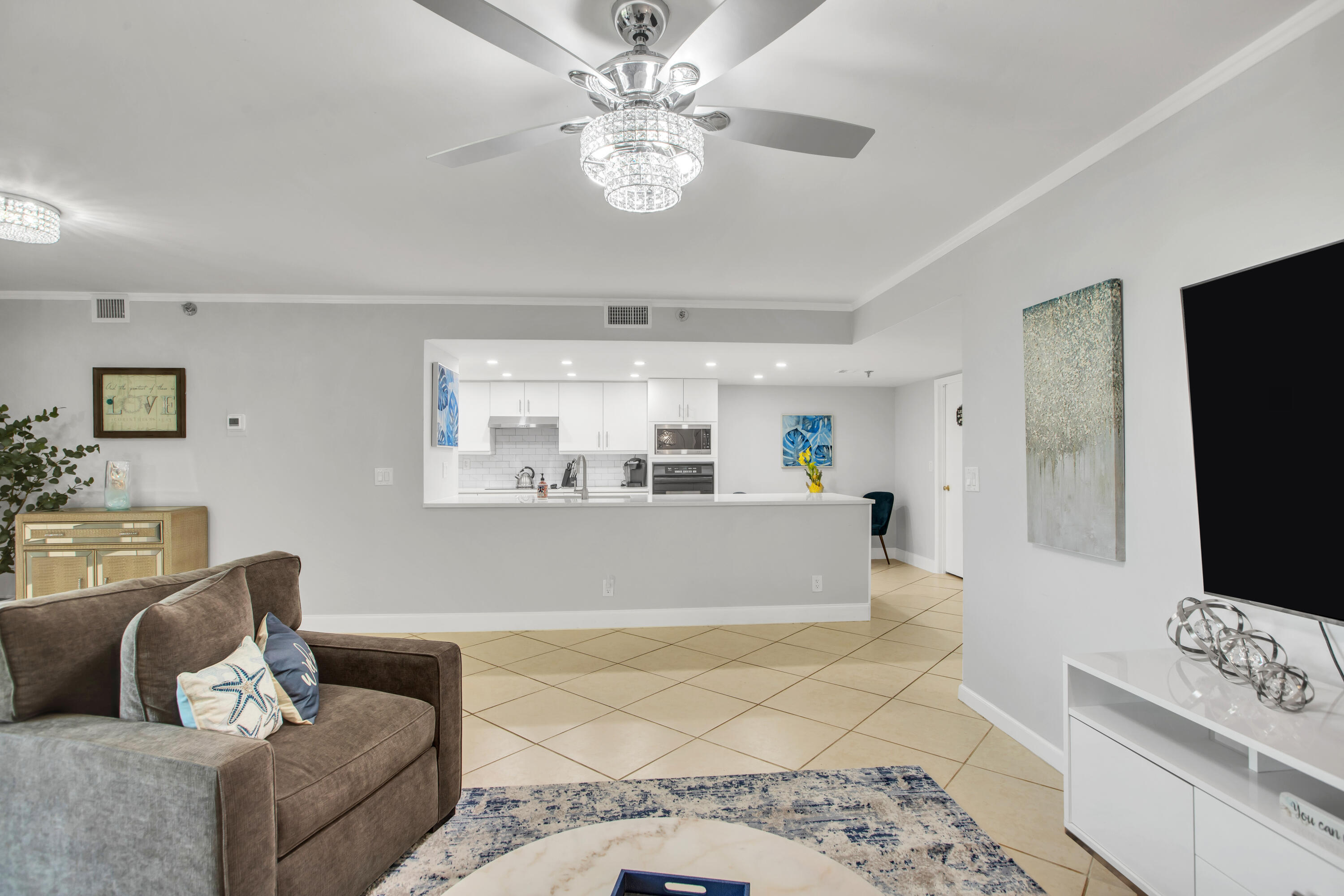 955 Egret Circle 104 Property Photo 17