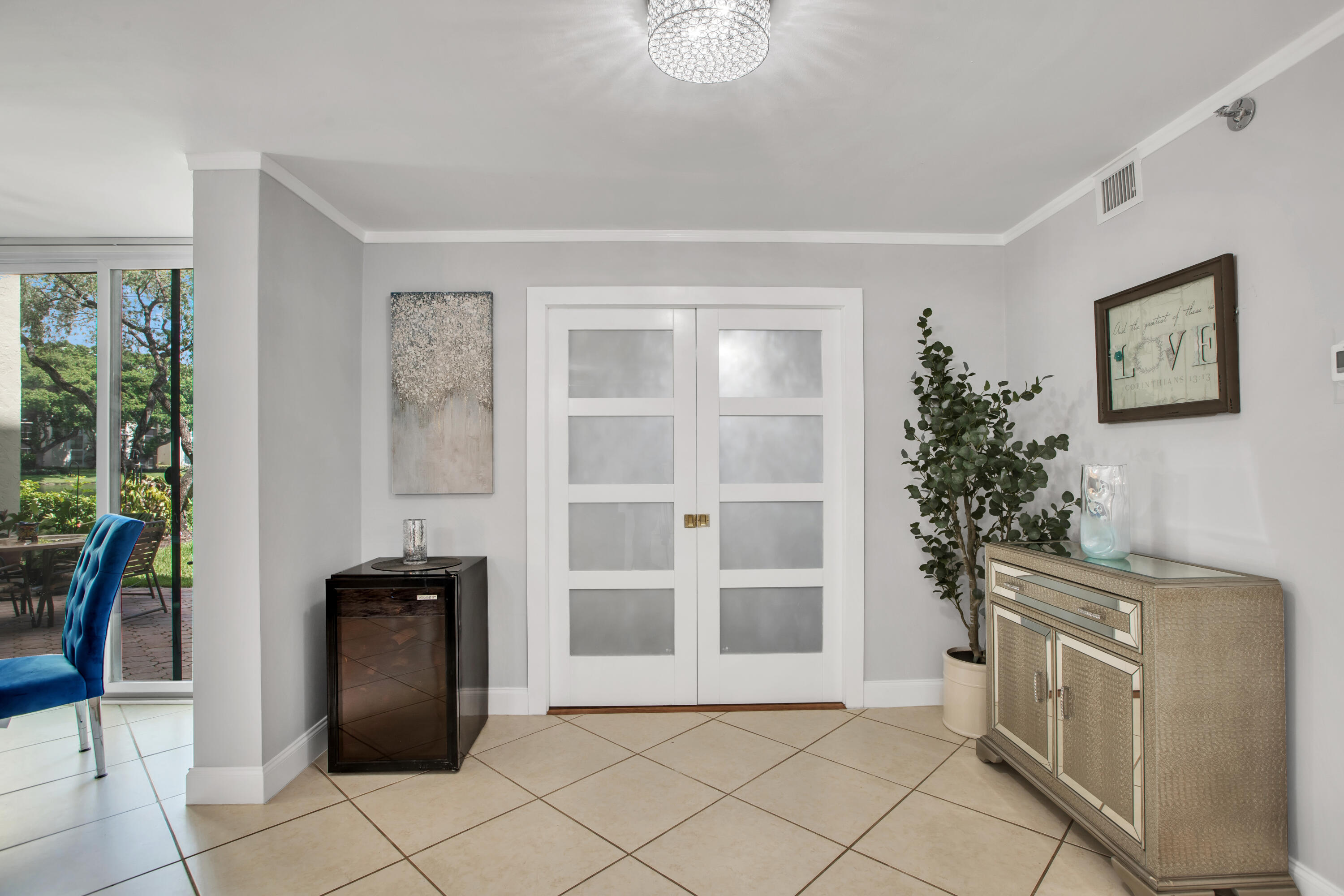 955 Egret Circle 104 Property Photo 25