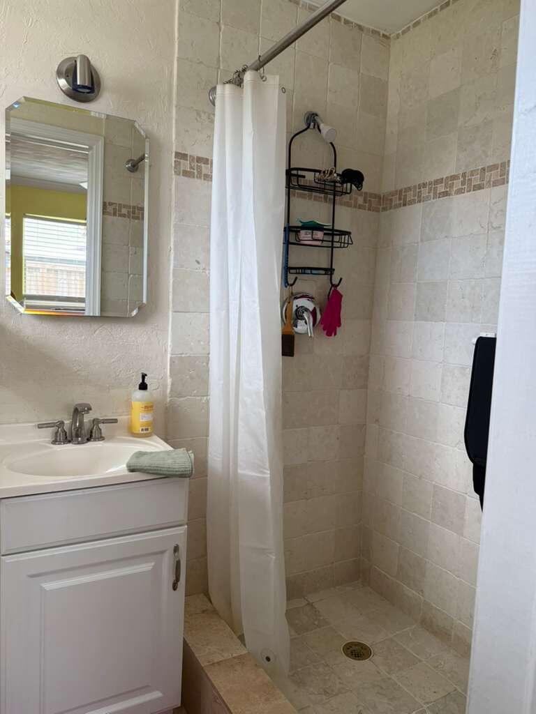 1520 Ne 35th Street 1520 Property Photo 13