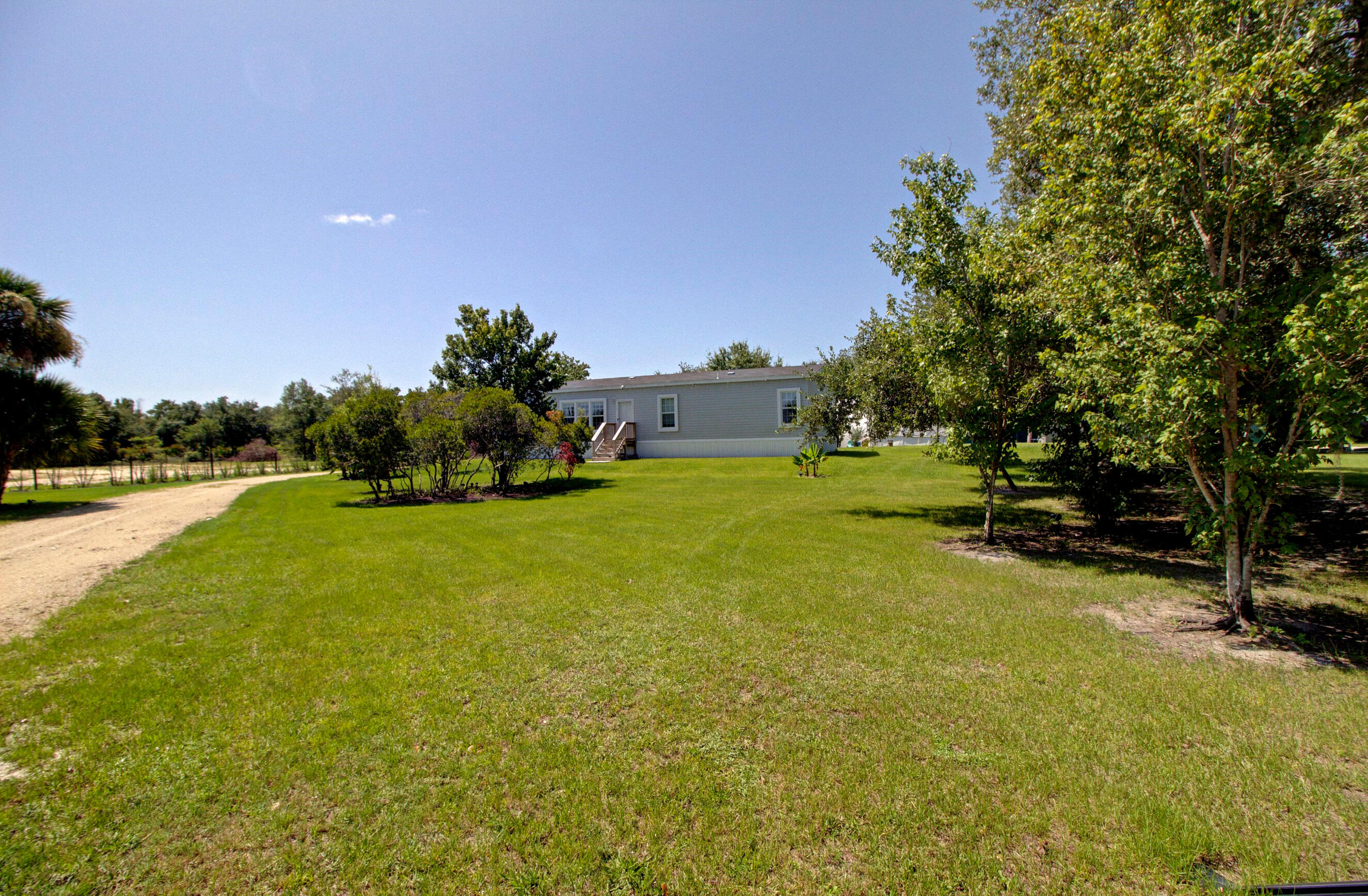 19034 Nw 292nd Street Property Photo 5