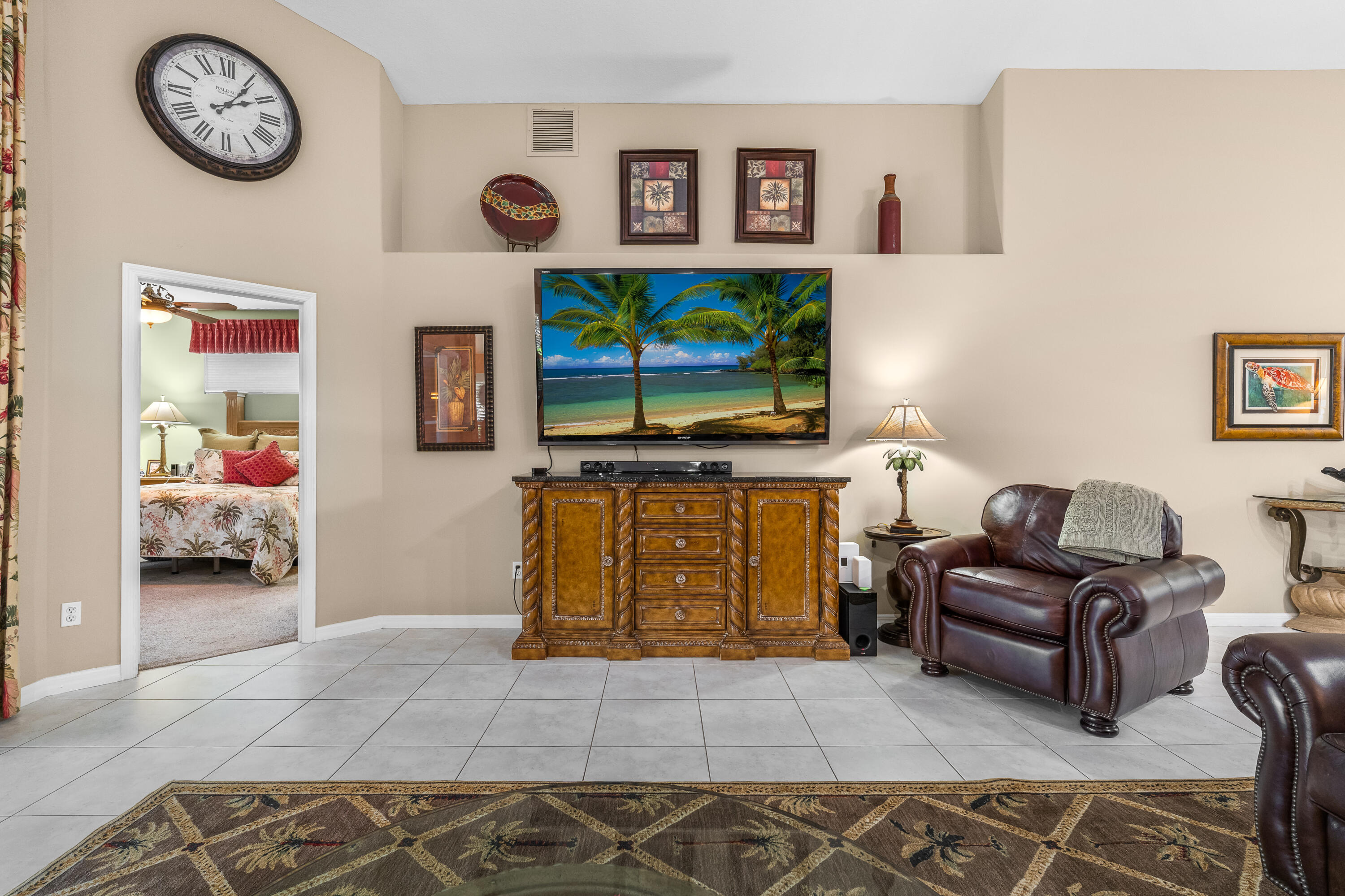 210 Champagne Court Sw Property Photo 14