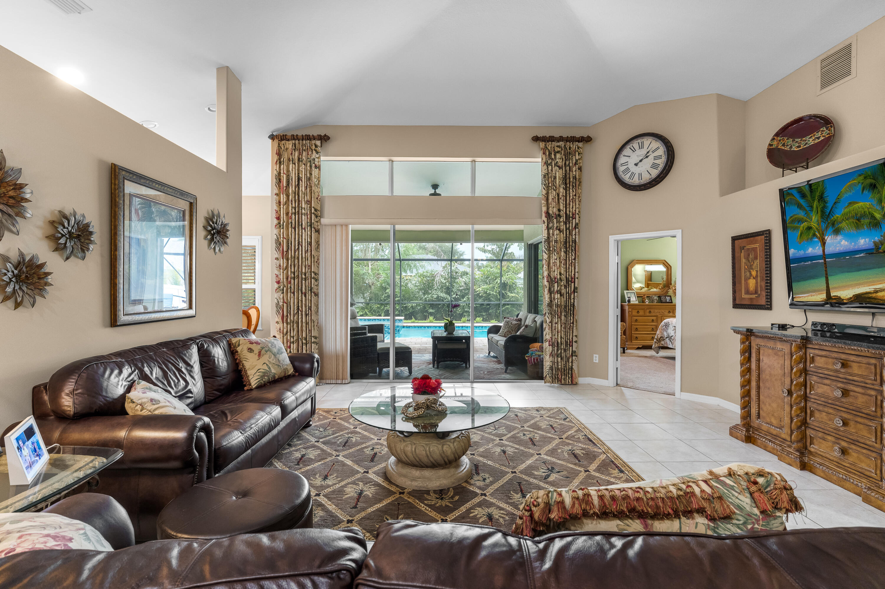 210 Champagne Court Sw Property Photo 16