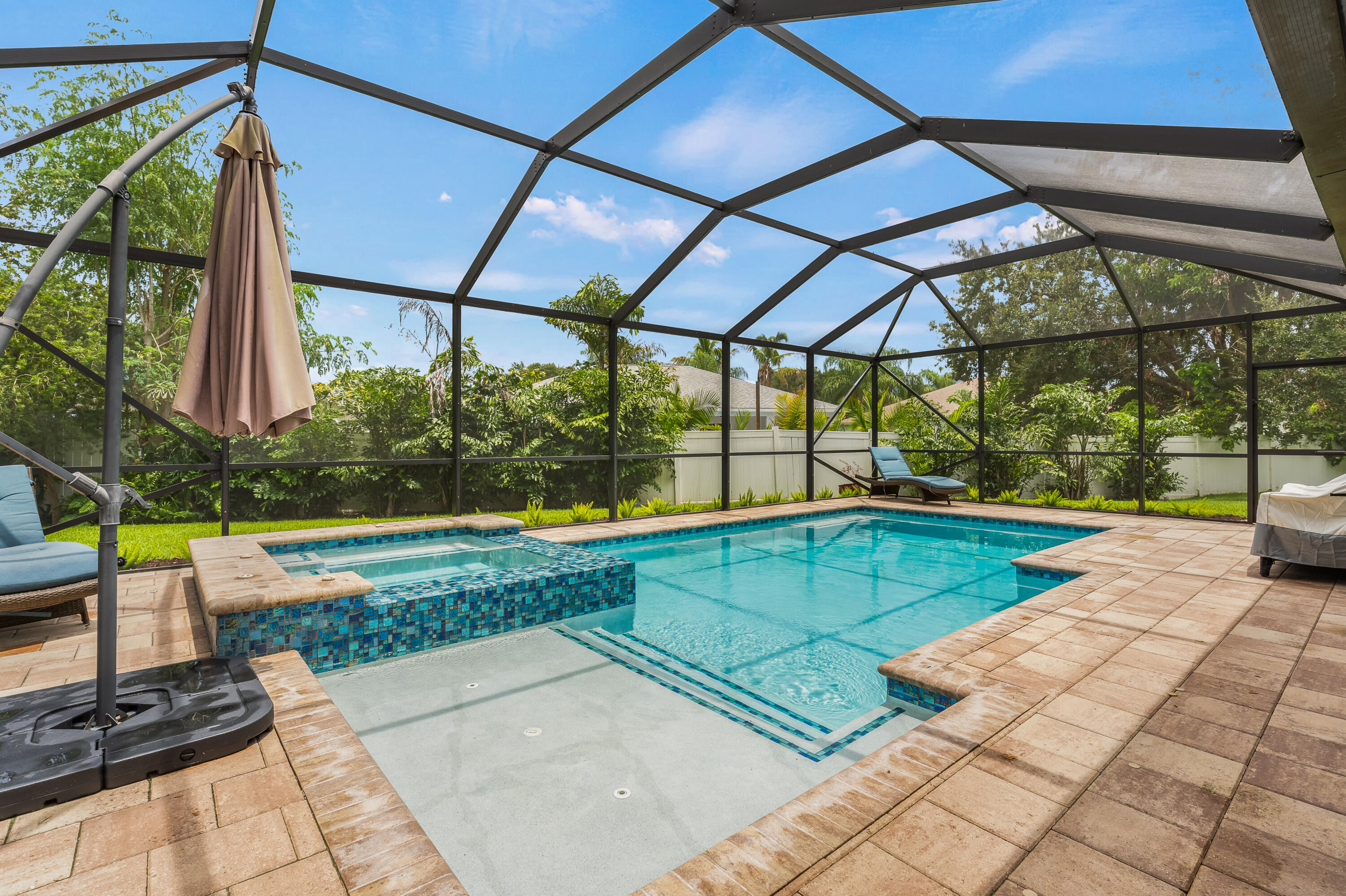 210 Champagne Court Sw Property Photo 42