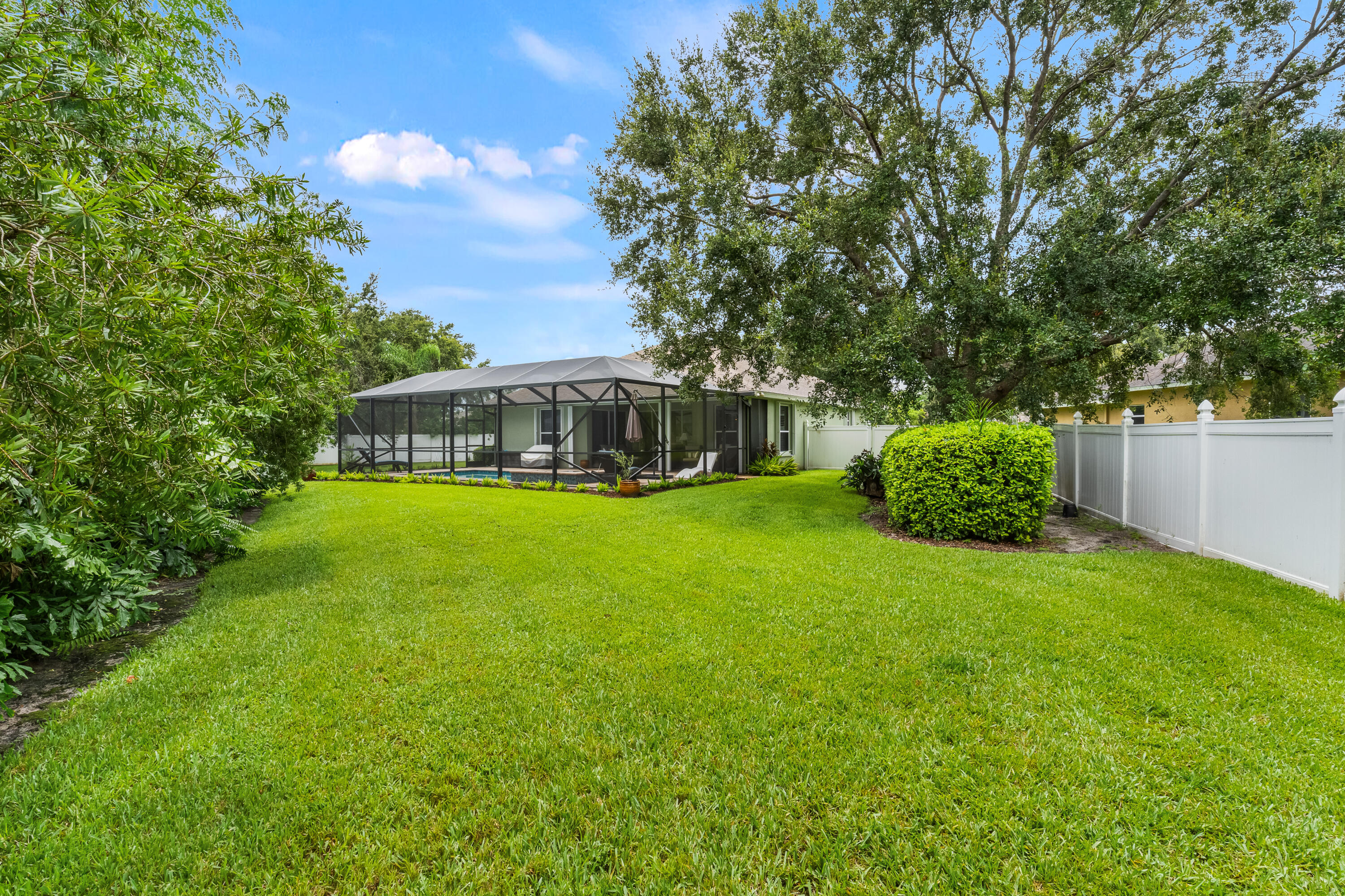 210 Champagne Court Sw Property Photo 46