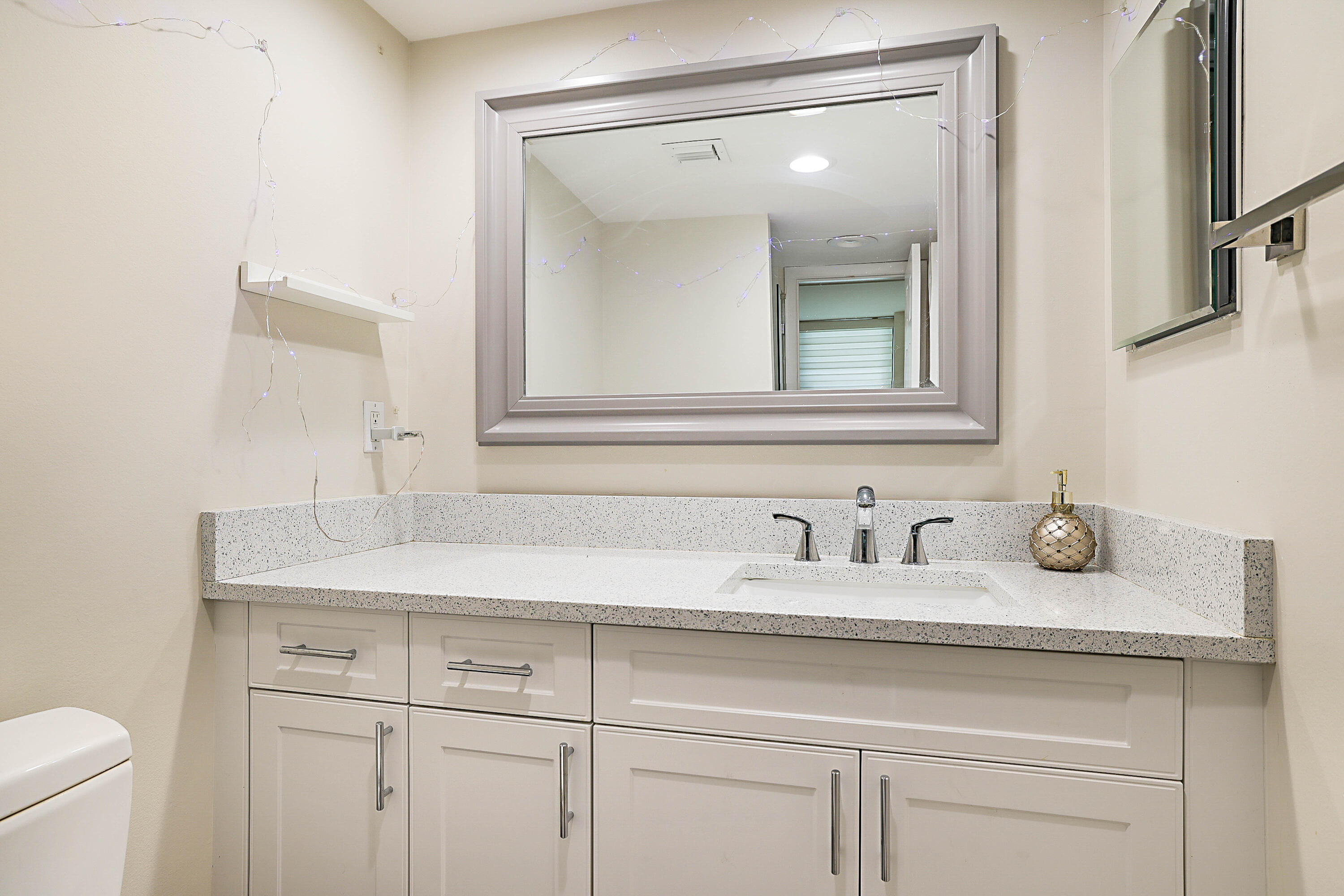 8 Royal Palm Way 3010 Property Photo 19