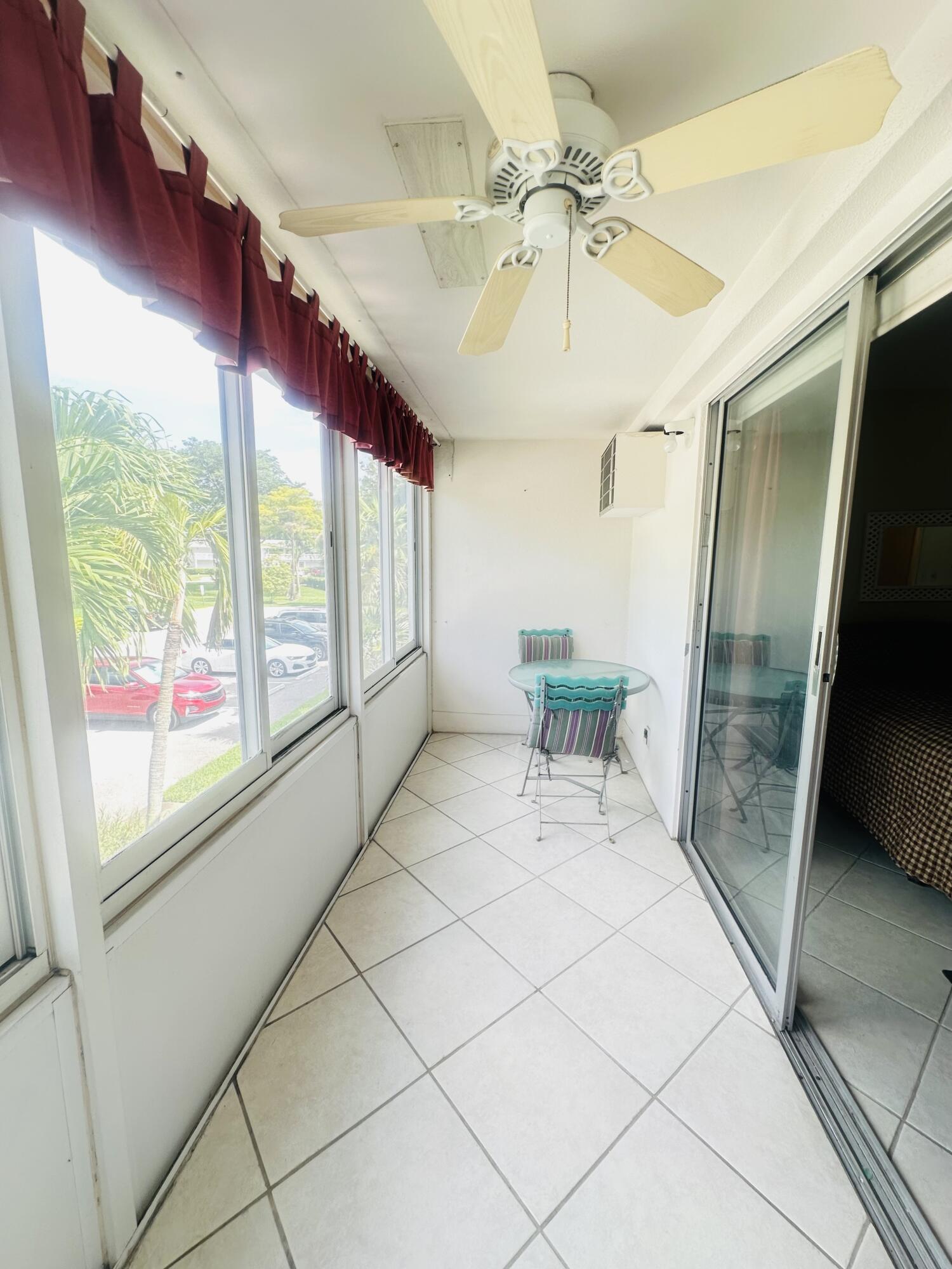 59 Oakridge E Property Photo 16