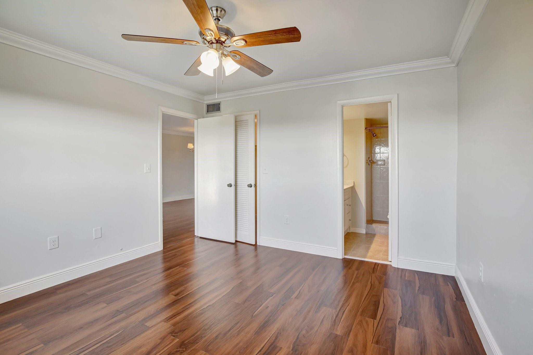 8225 Sunrise Lakes Boulevard 303 Property Photo 3