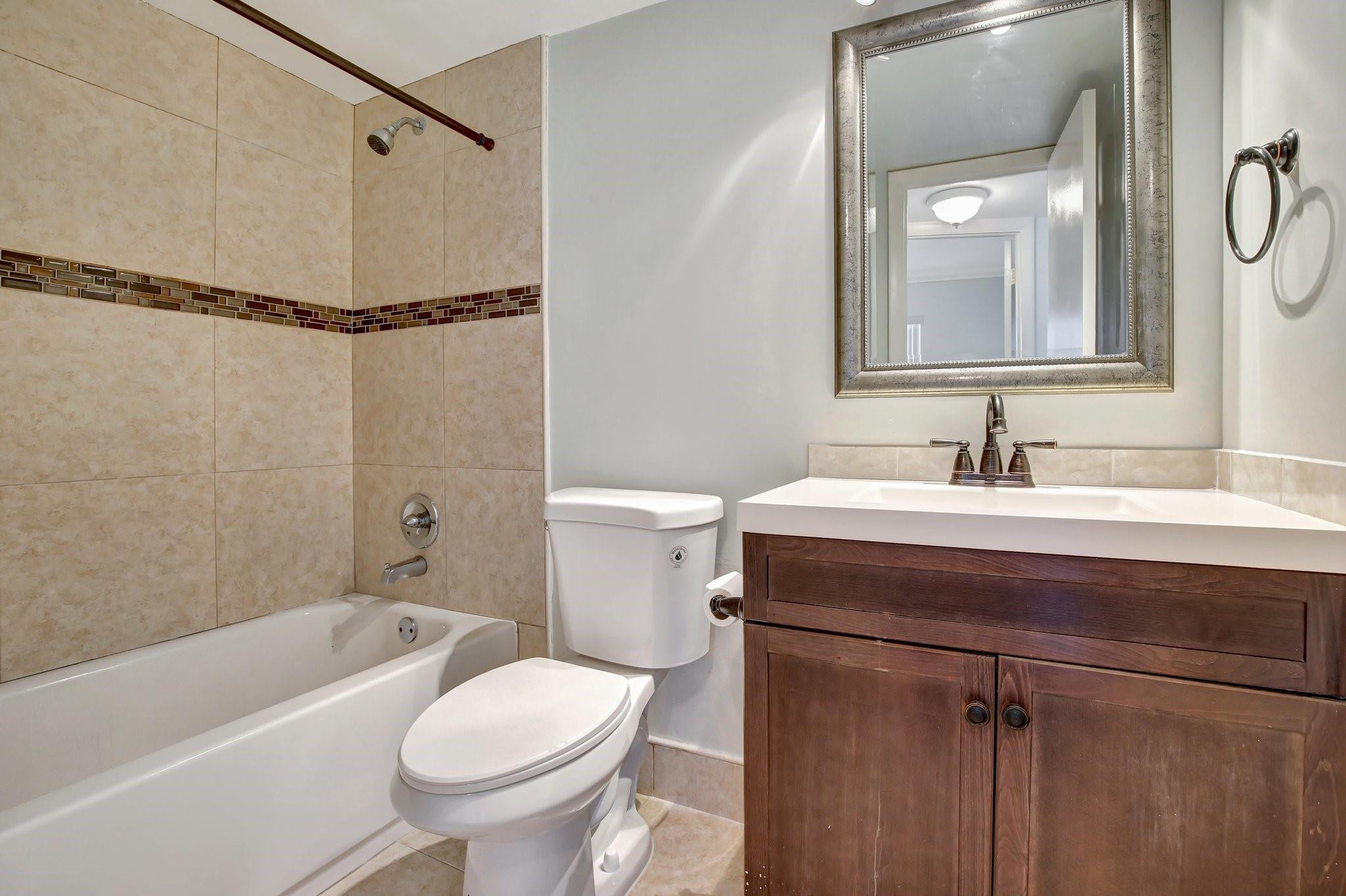 8225 Sunrise Lakes Boulevard 303 Property Photo 7