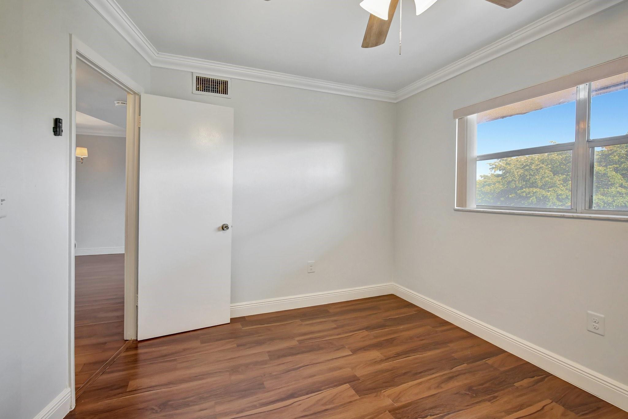 8225 Sunrise Lakes Boulevard 303 Property Photo 27