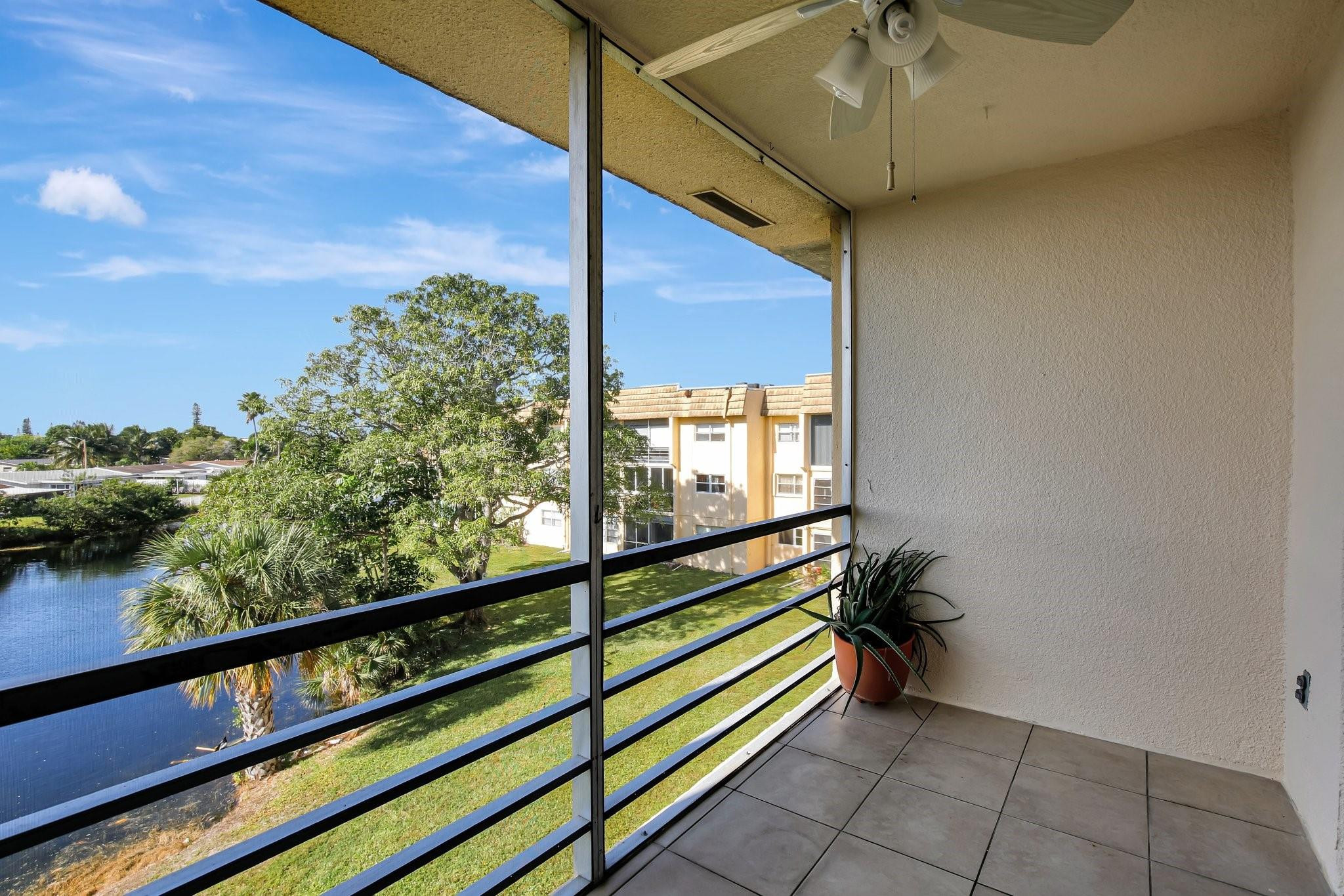 8225 Sunrise Lakes Boulevard 303 Property Photo 31
