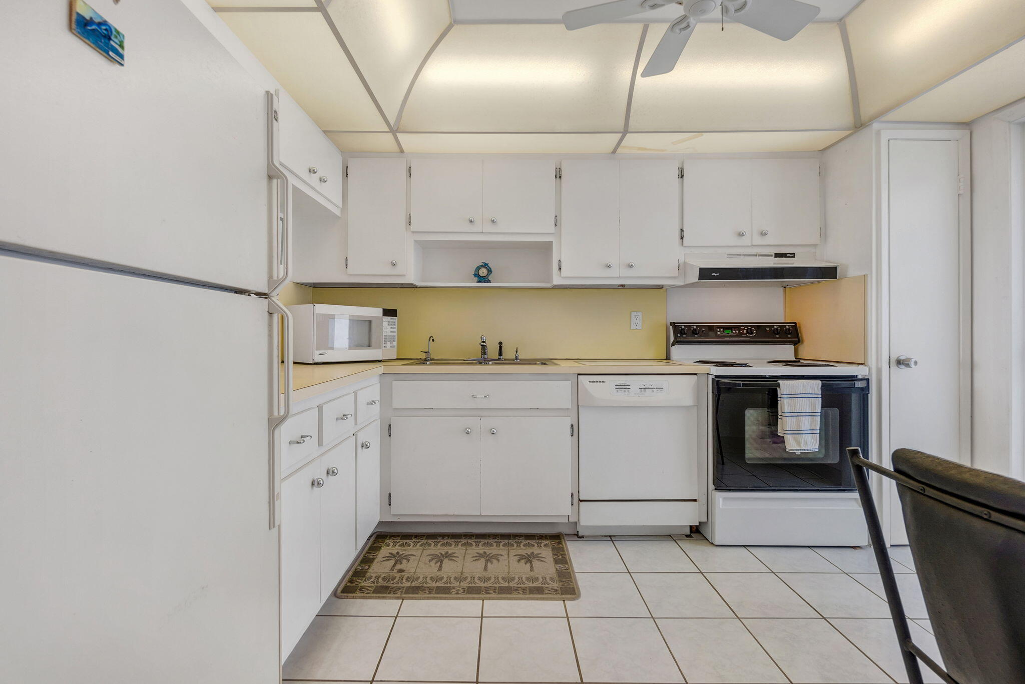 750 N Ocean Boulevard 1202 Property Photo 16