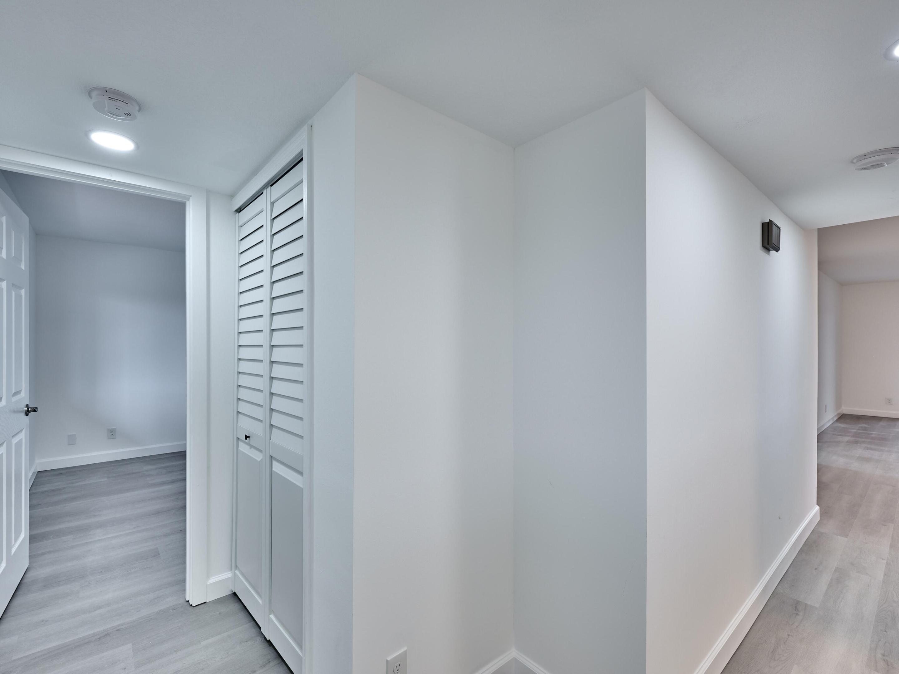 6193 Pointe Regal Circle 306 Property Photo 12