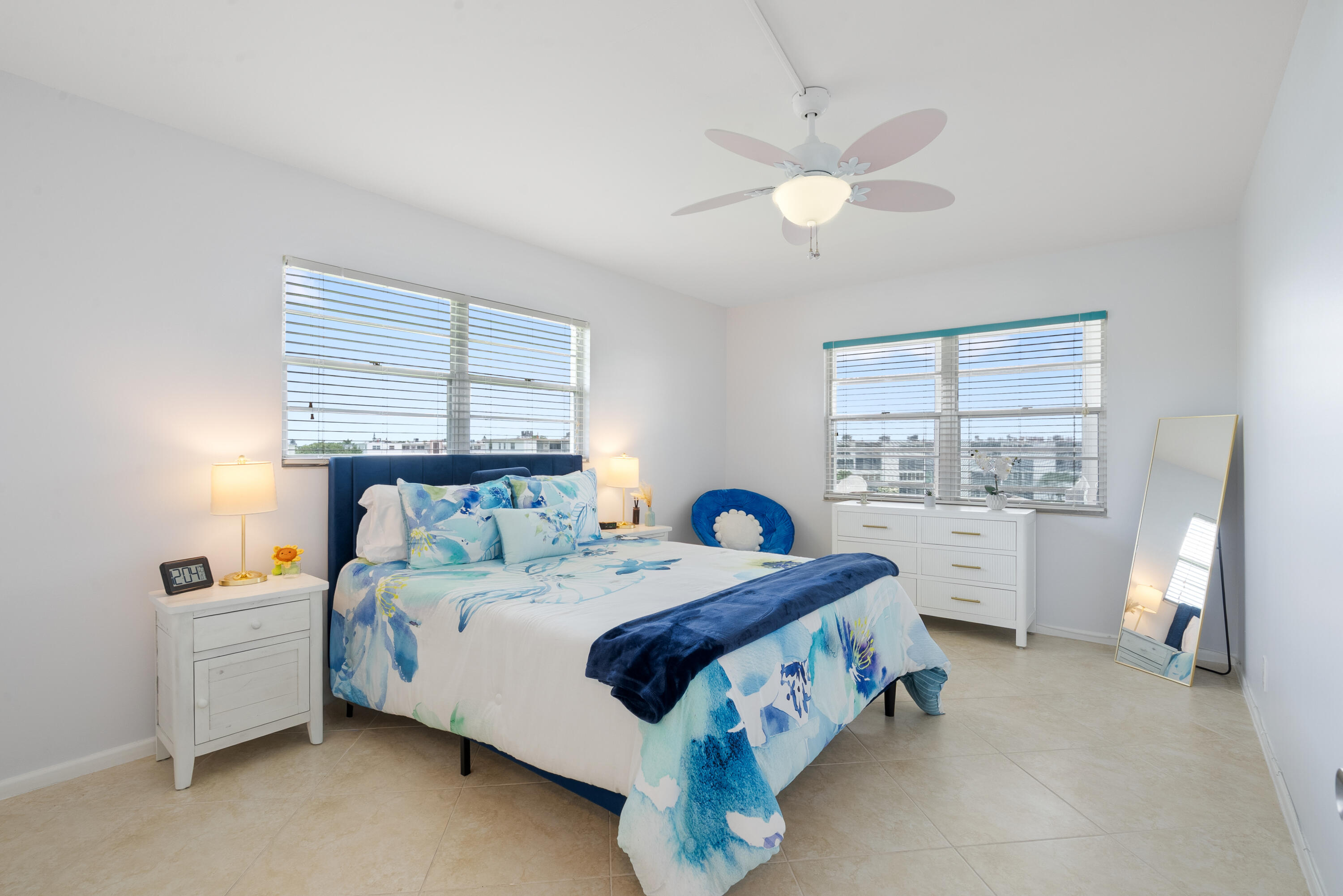 4060 Cornwall C Property Photo 12