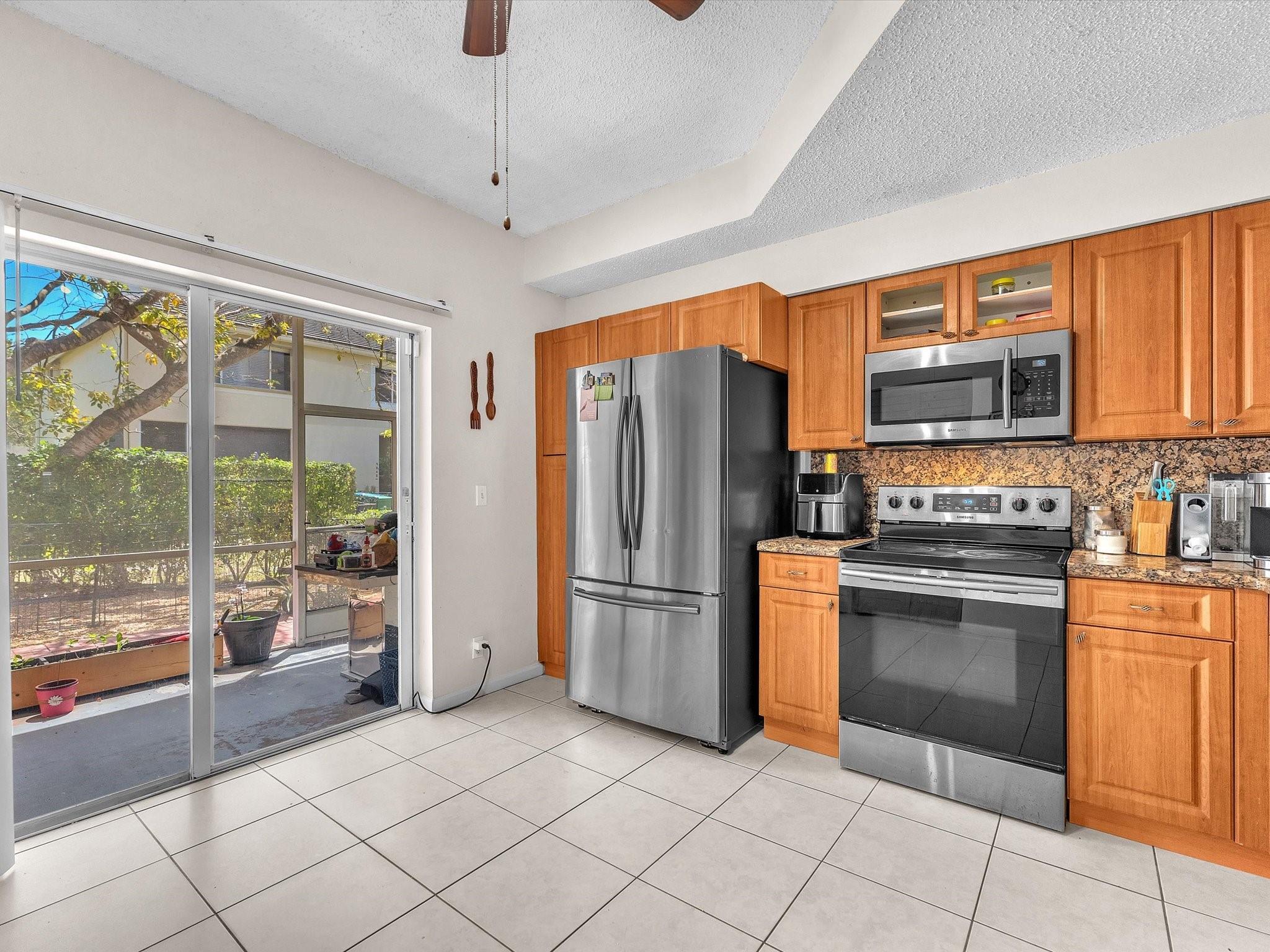 9850 Nw 57th Manor Property Photo 14