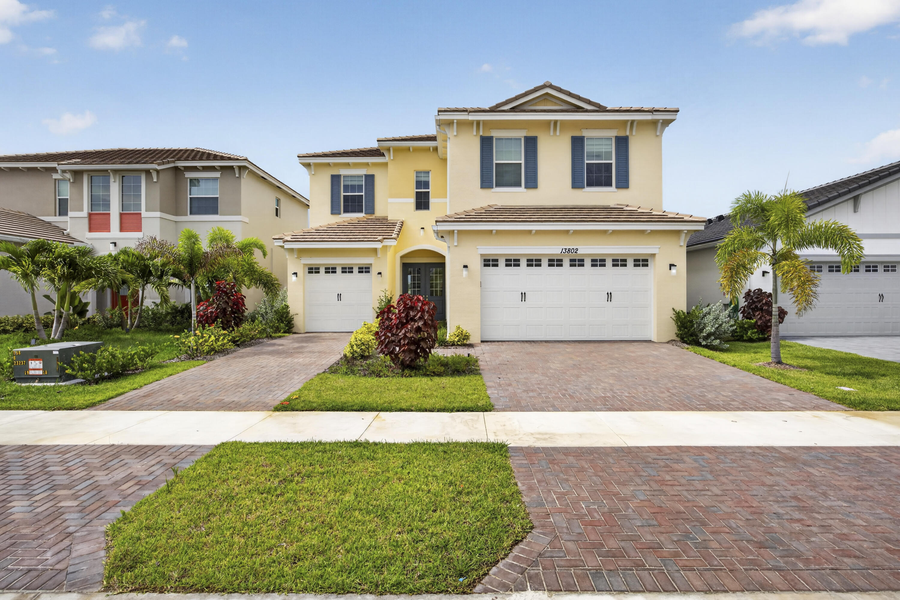 13802 Prickly Cone Cove Property Photo 1
