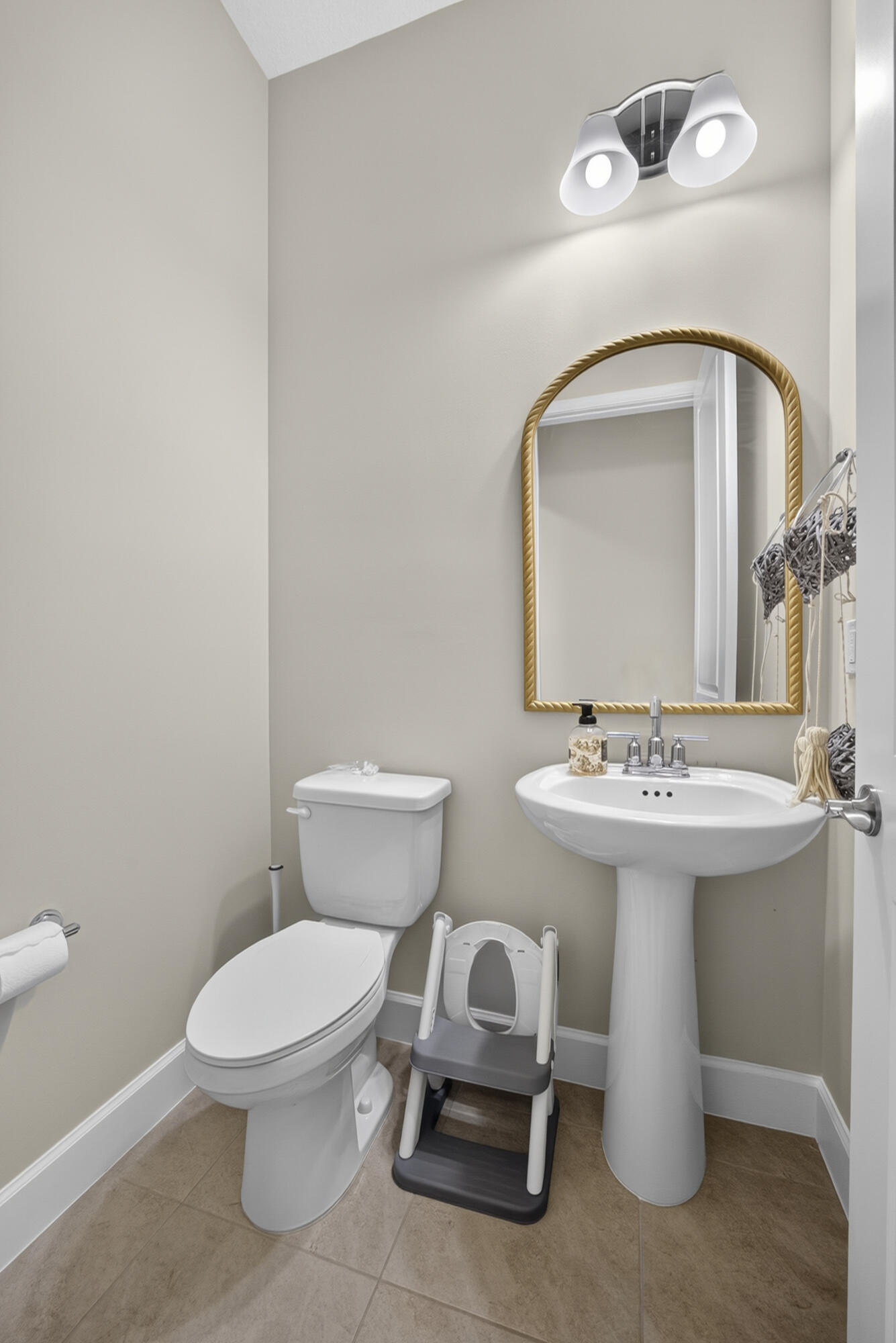 13802 Prickly Cone Cove Property Photo 11