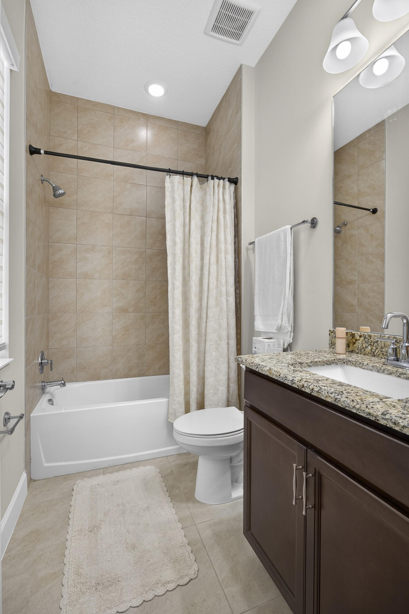 13802 Prickly Cone Cove Property Photo 13