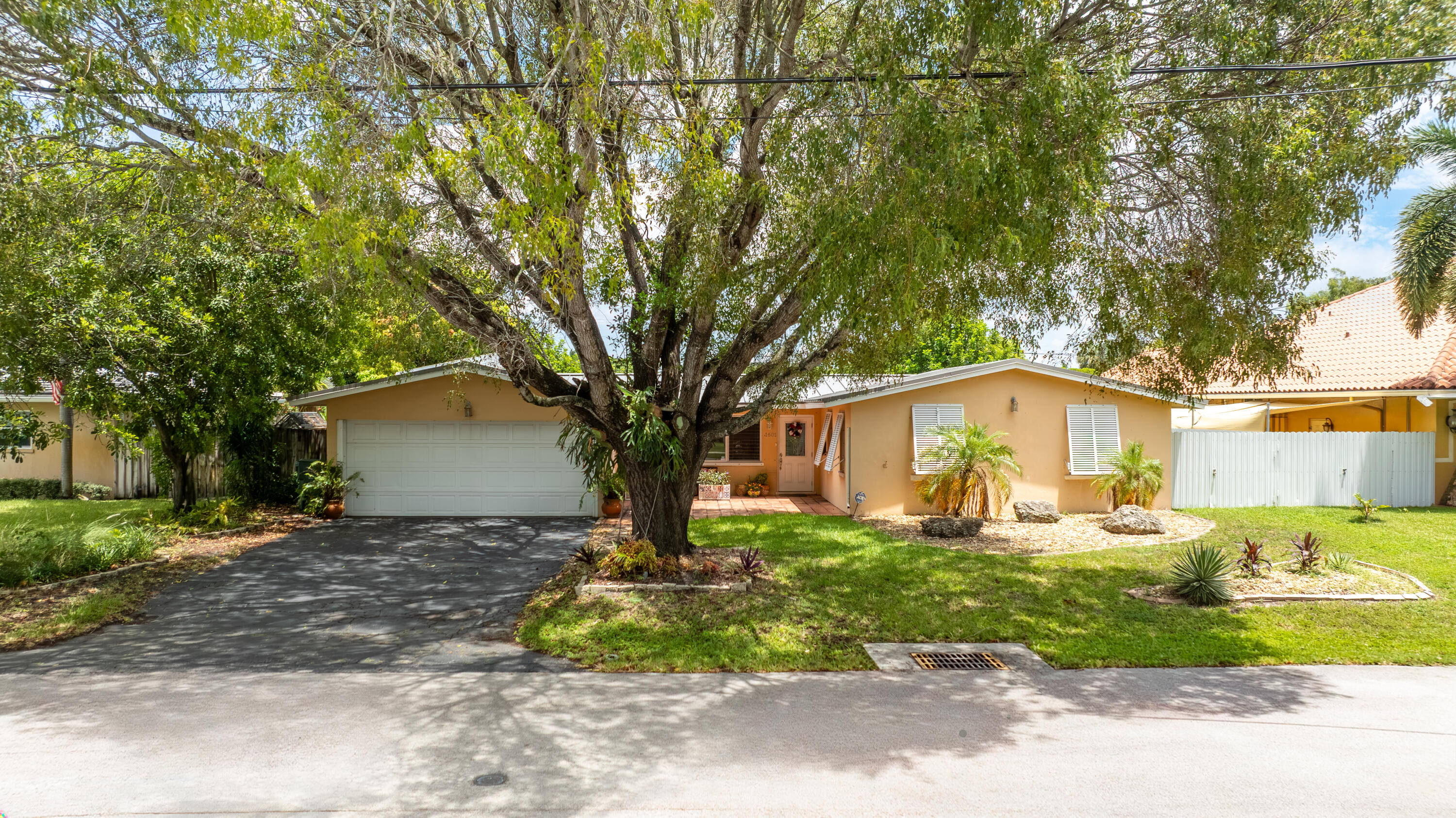 1601 Ne 48th Court Property Photo 1