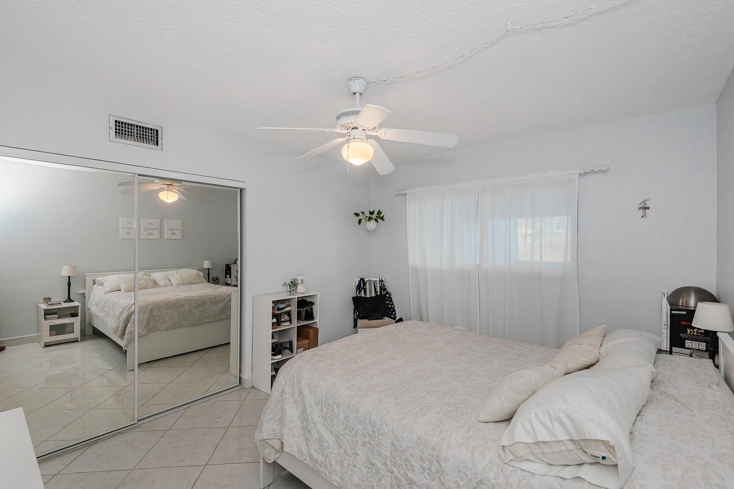 320 S Surf Road 206 Property Photo 22
