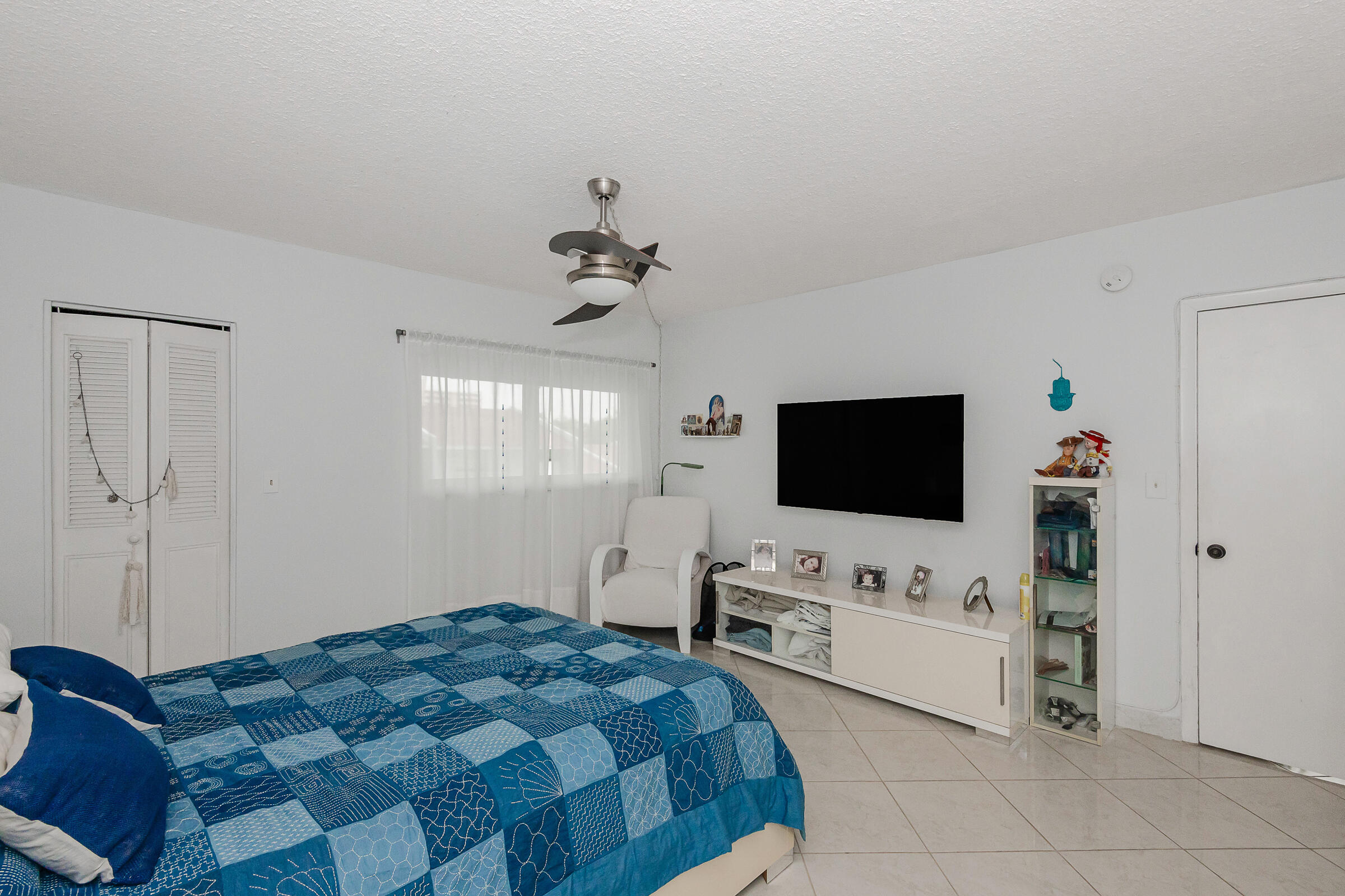 320 S Surf Road 206 Property Photo 26