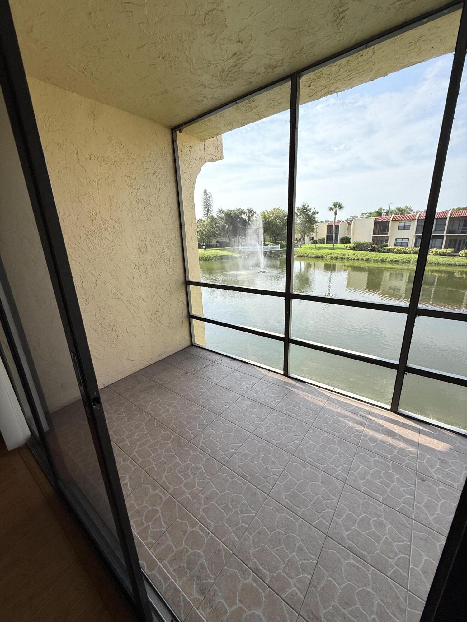 2050 Oleander Boulevard 6-202 Property Photo 5