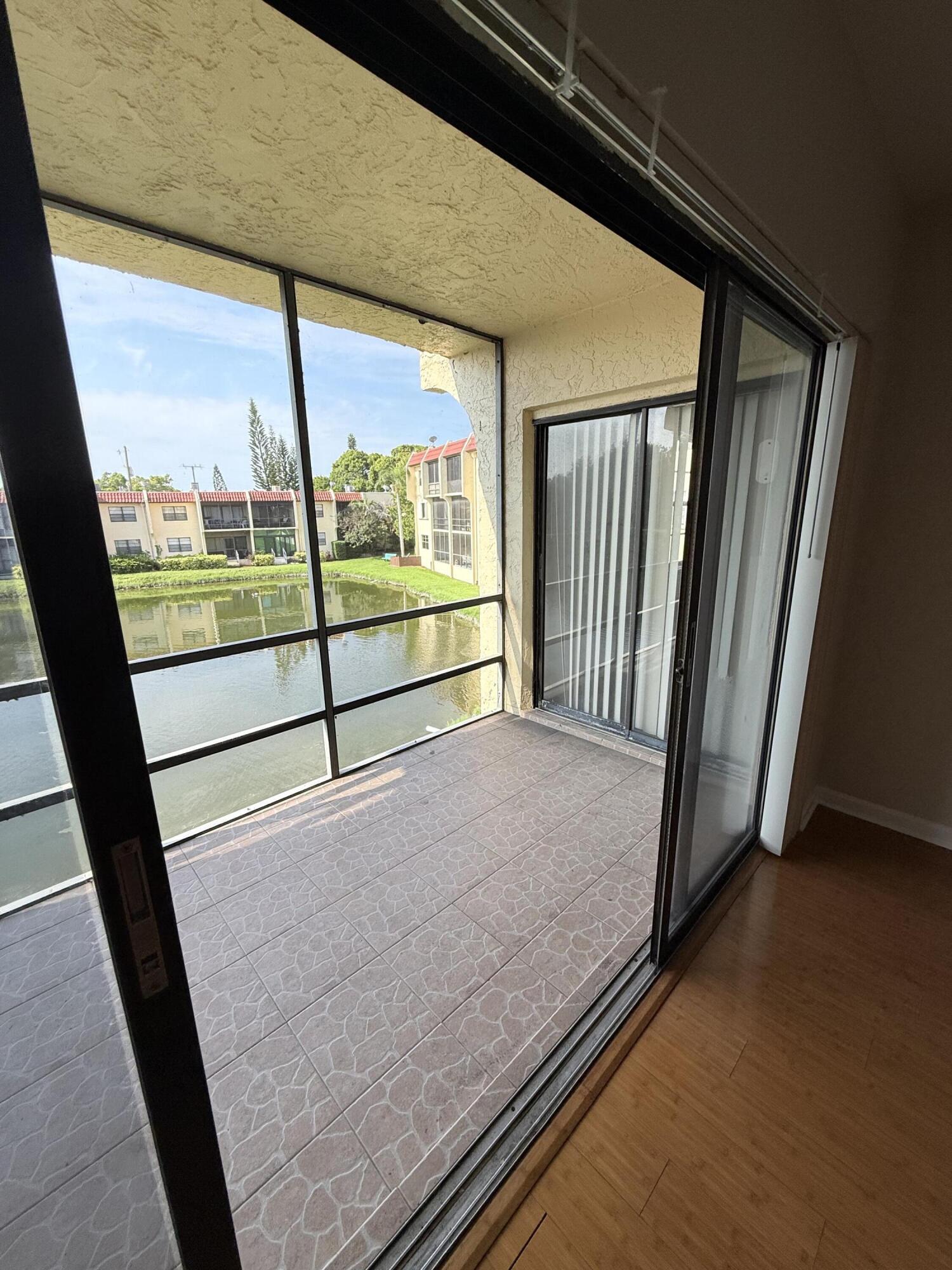 2050 Oleander Boulevard 6-202 Property Photo 6
