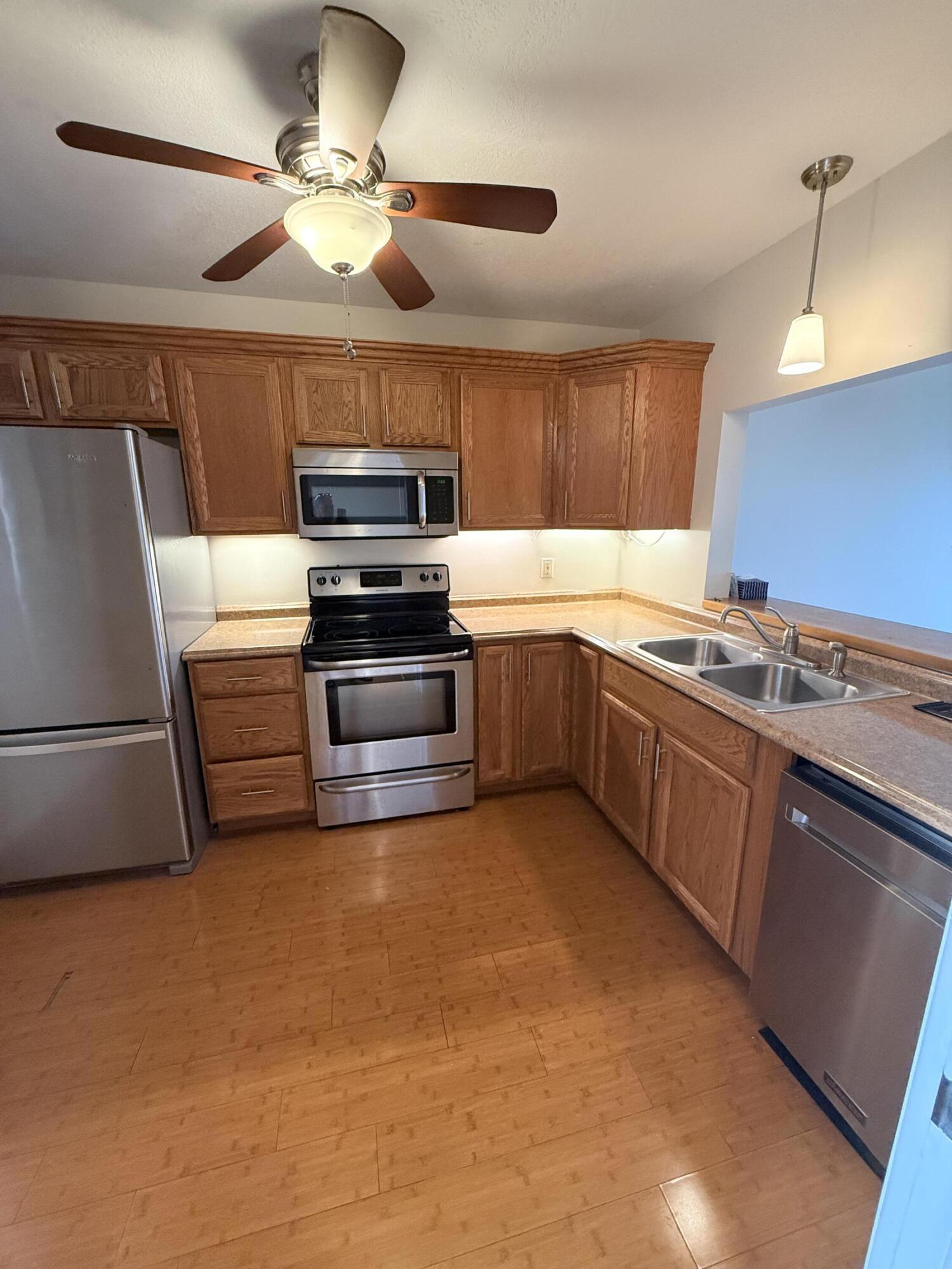 2050 Oleander Boulevard 6-202 Property Photo 17