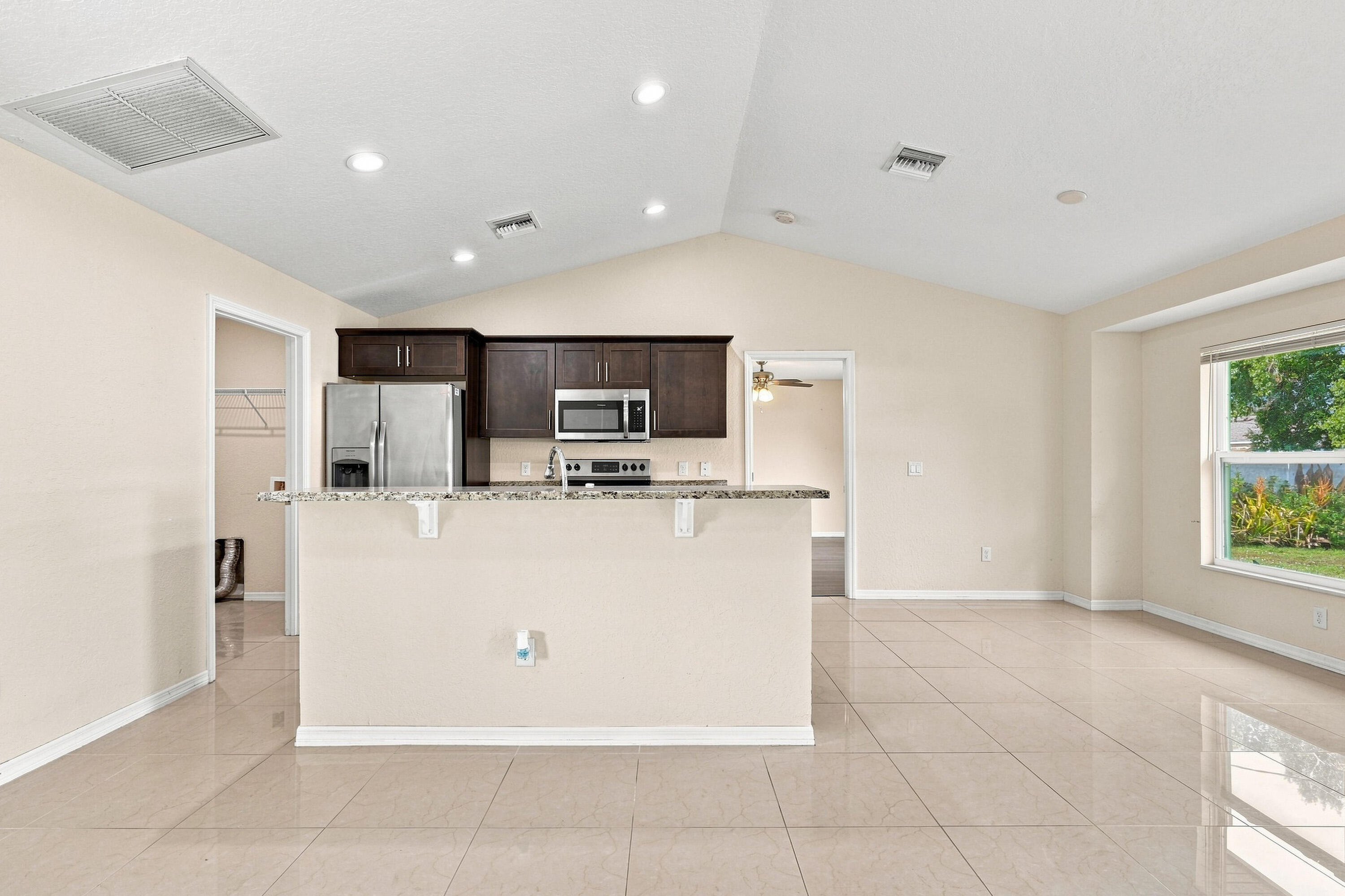 3022 Sw Segovia Street Property Photo 15