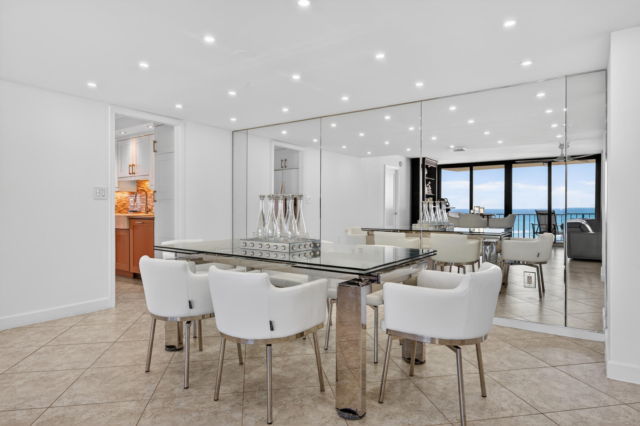 4200 N Ocean Drive 1-1101 Property Photo 10