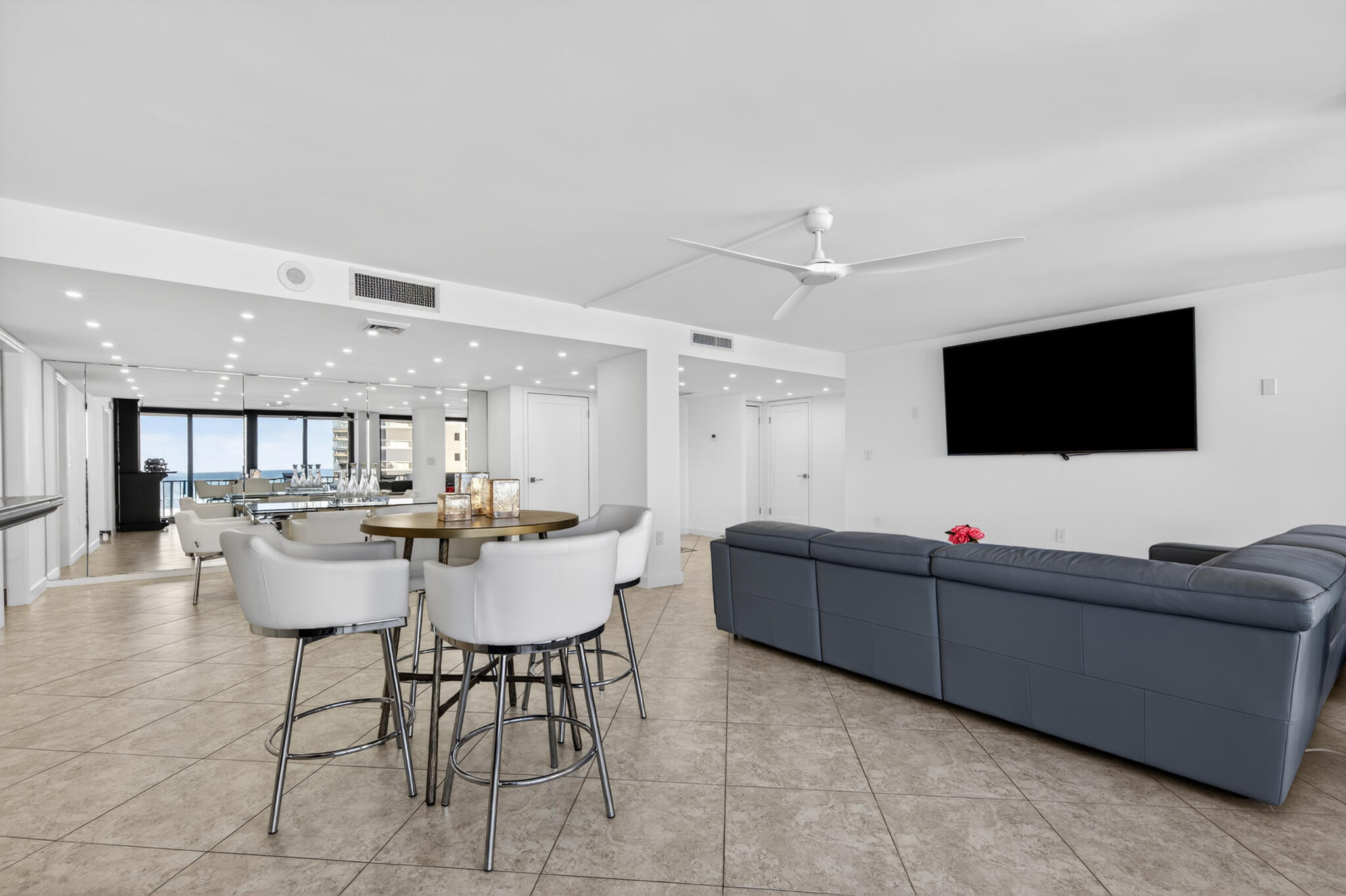 4200 N Ocean Drive 1-1101 Property Photo 11