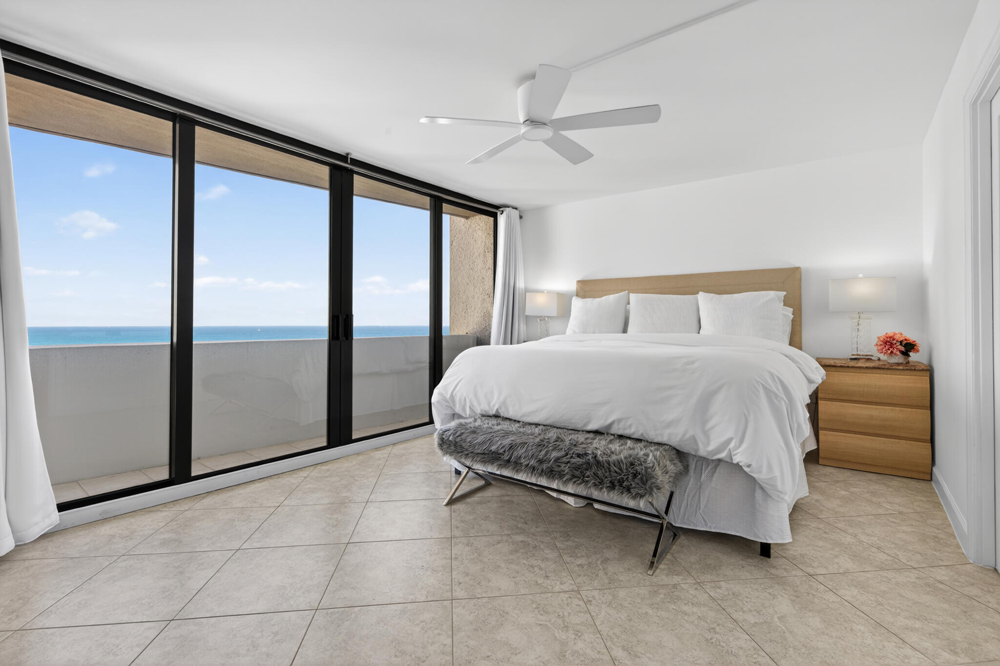 4200 N Ocean Drive 1-1101 Property Photo 16