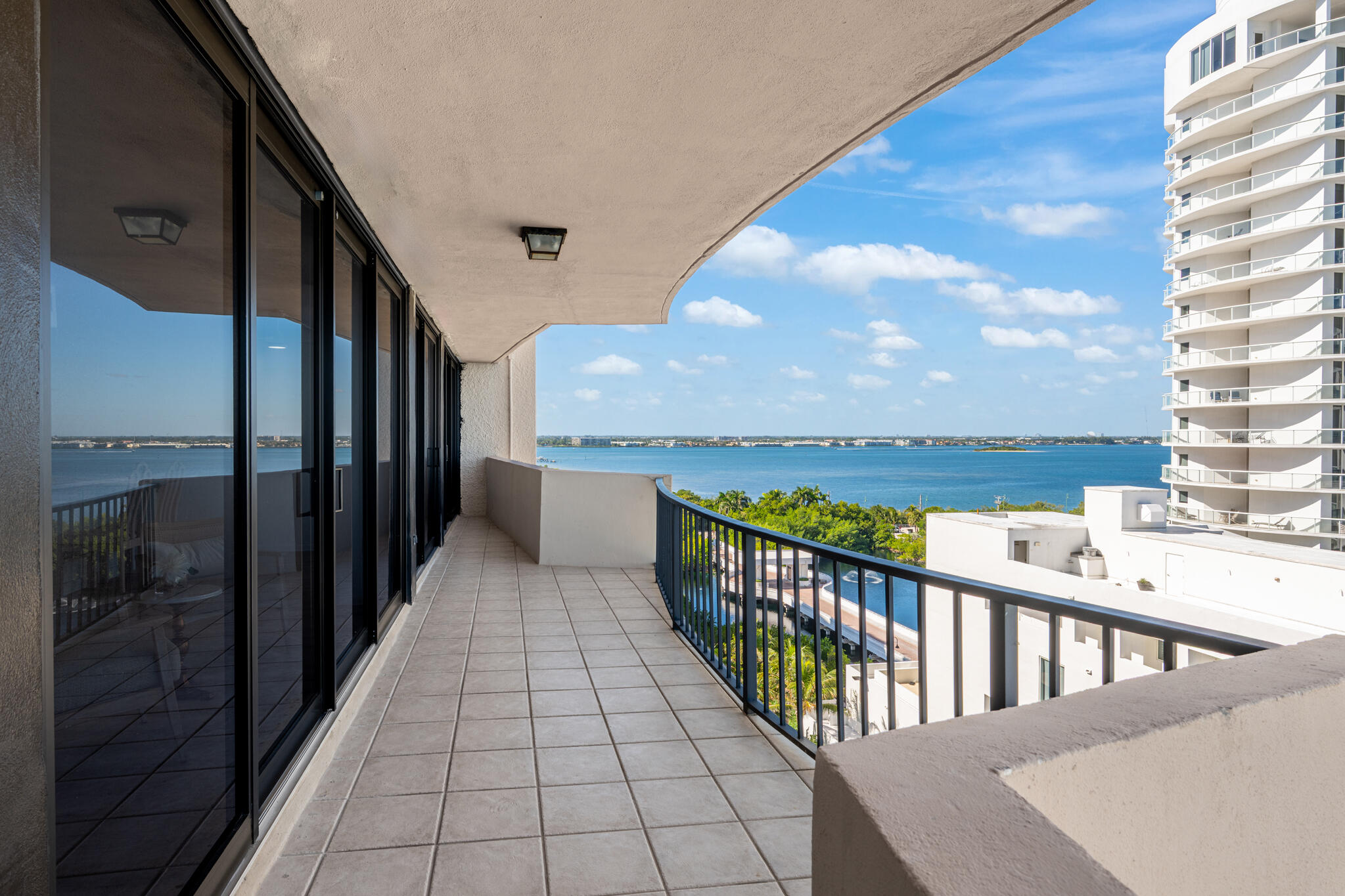 4200 N Ocean Drive 1-1101 Property Photo 32