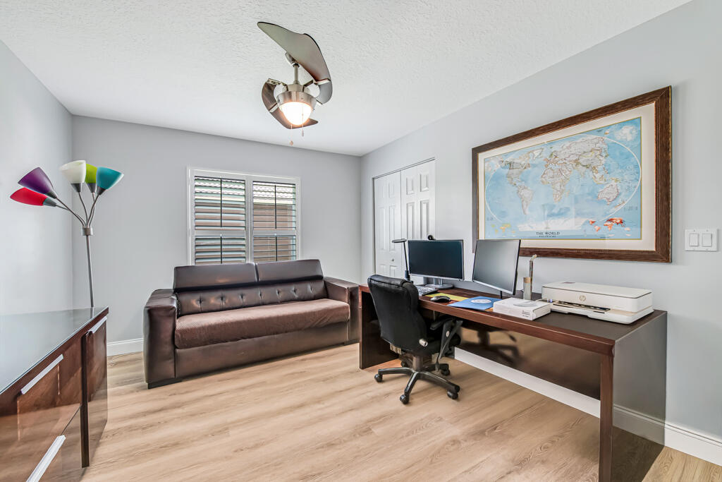 8184 Florenza Drive Property Photo 12